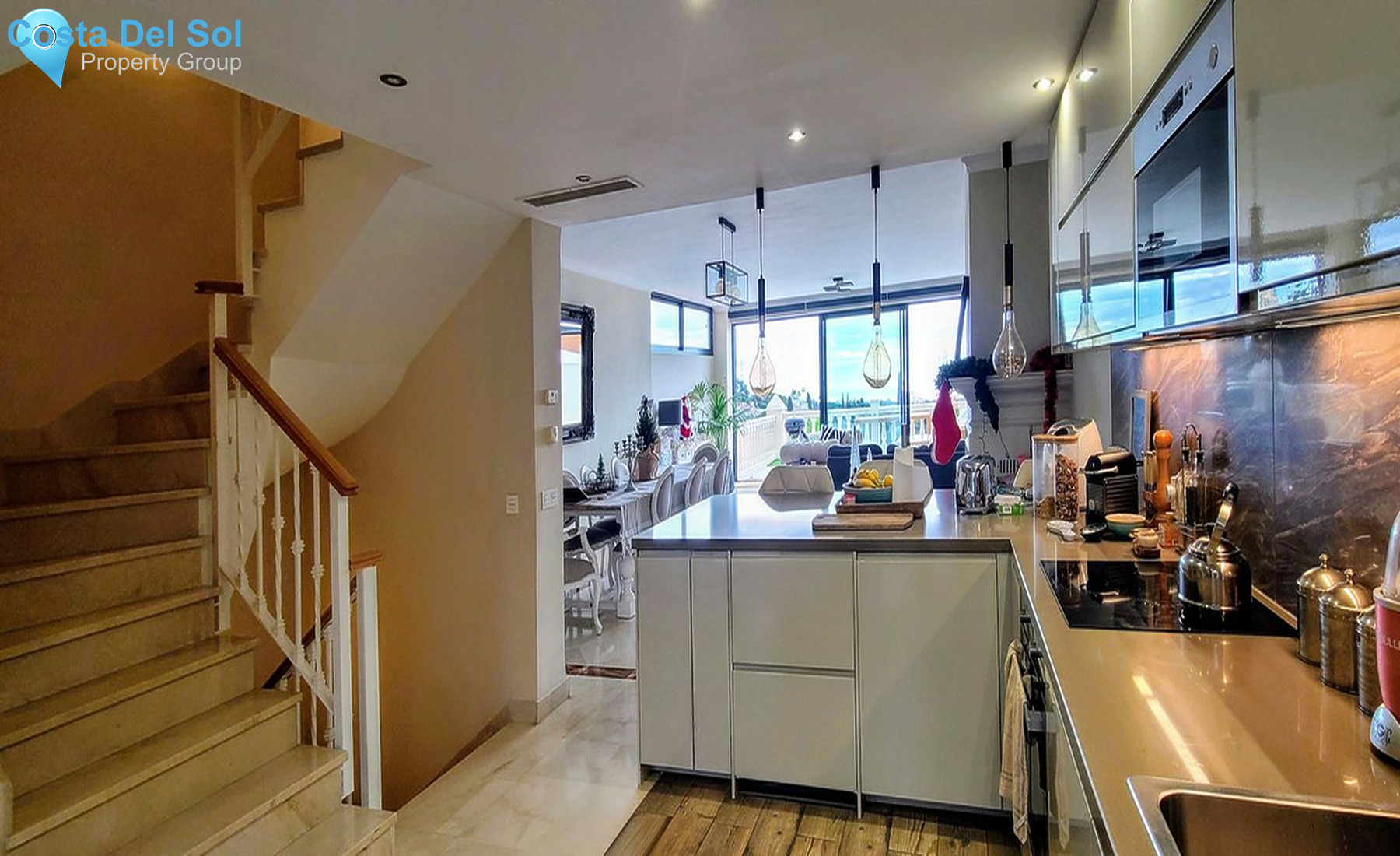 Townhouse in Elviria-1540010