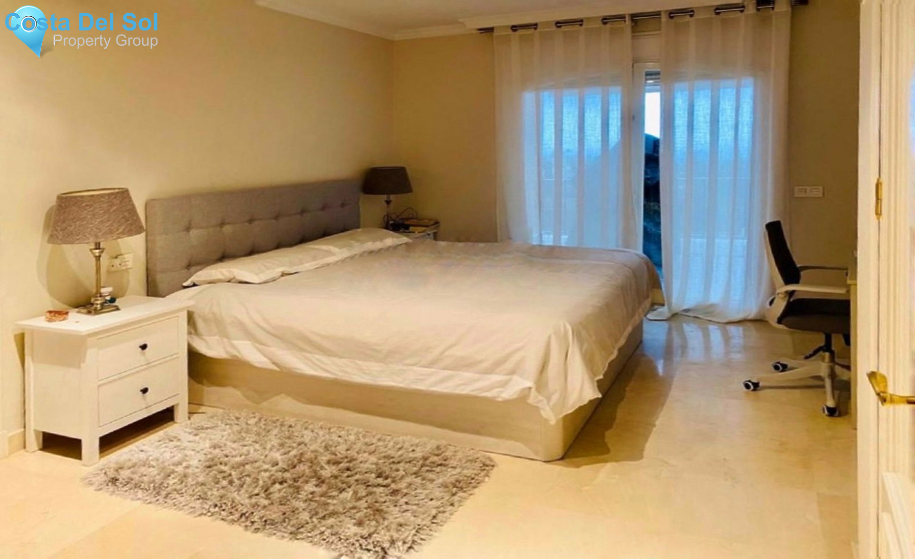 Townhouse in Elviria-1540015