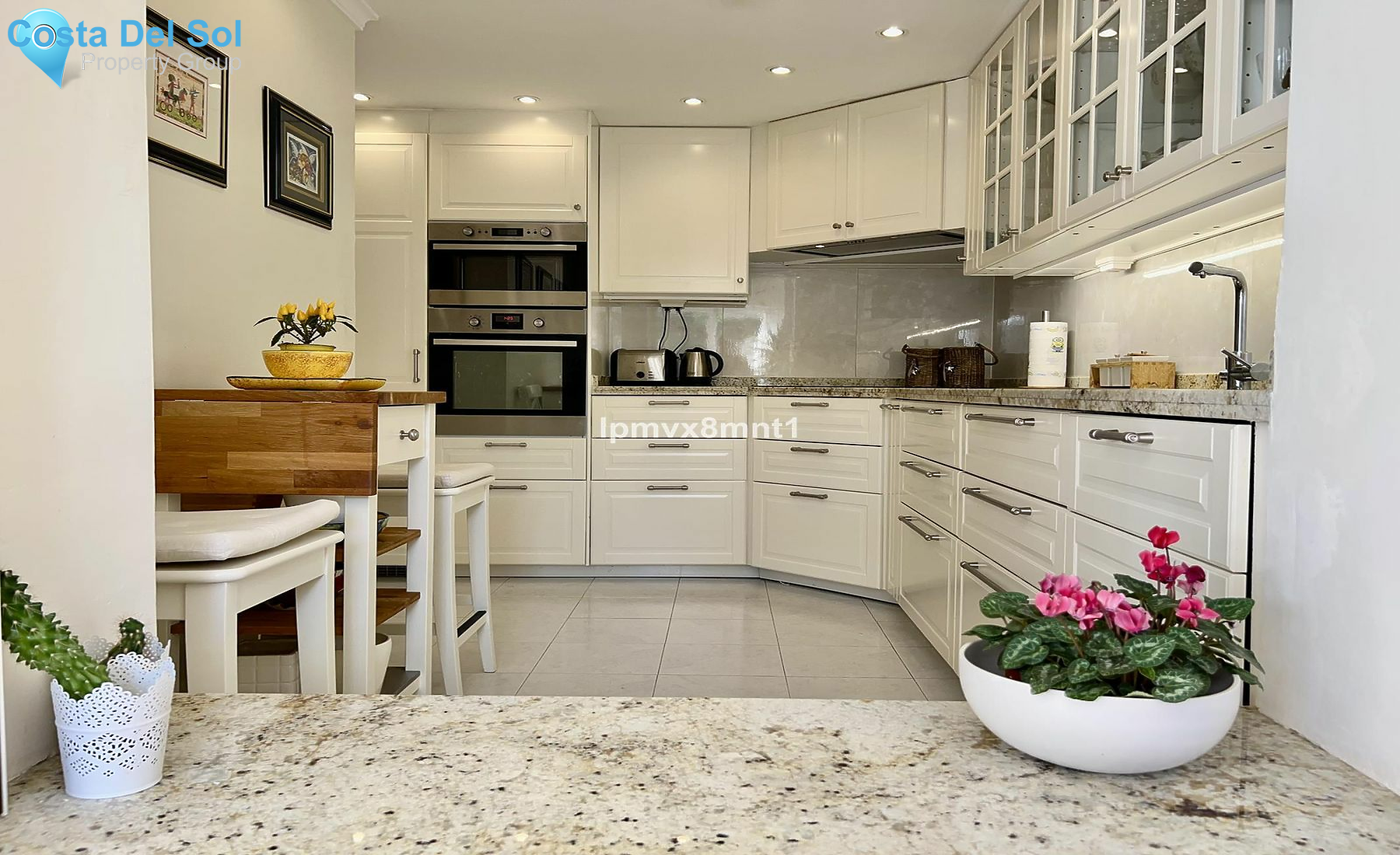 Townhouse in Elviria-1550590