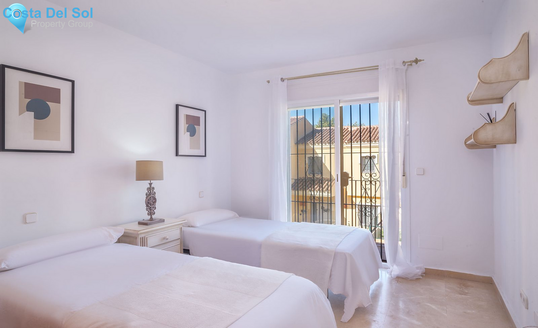 Townhouse in Elviria-1561601