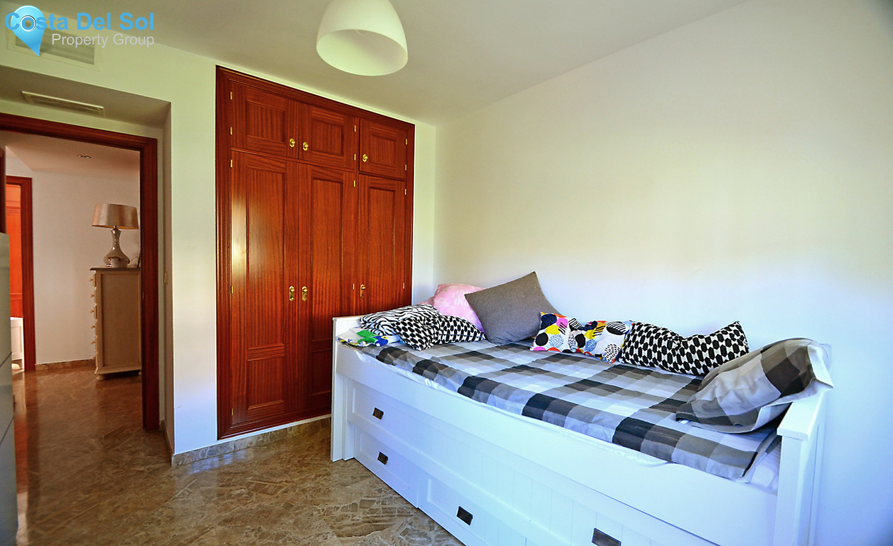 Townhouse in Estepona-734820