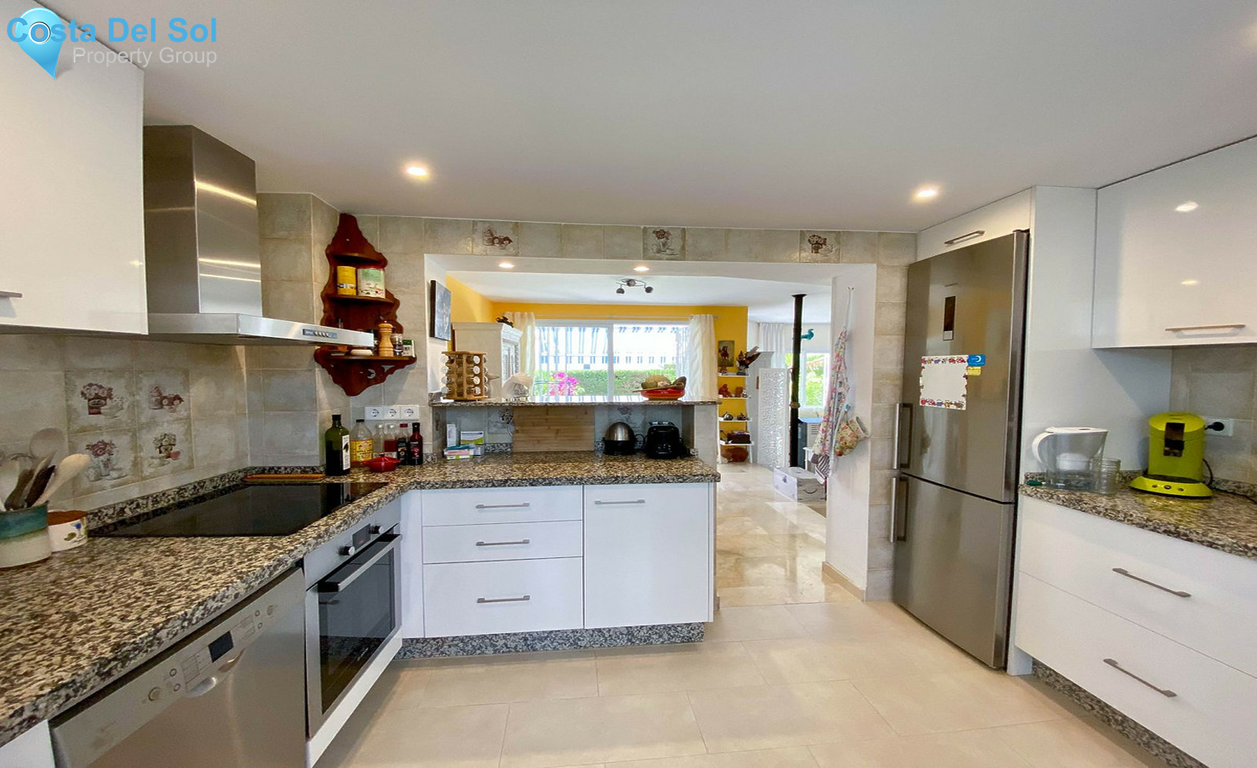Townhouse in Estepona-1243432