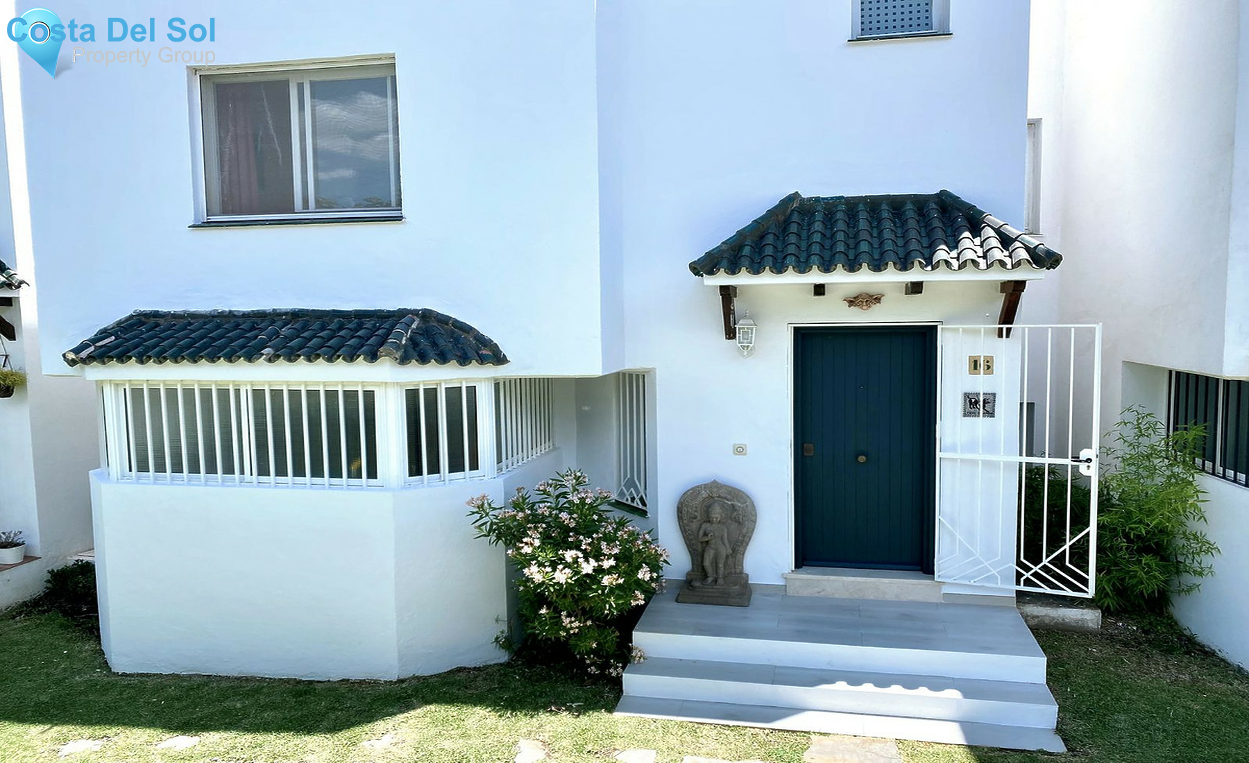 Townhouse in Estepona-1243429