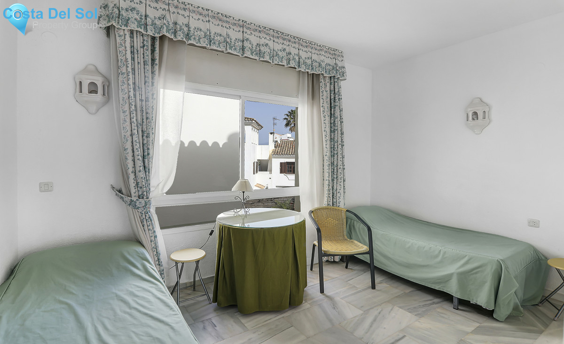 Townhouse in Estepona-1312083