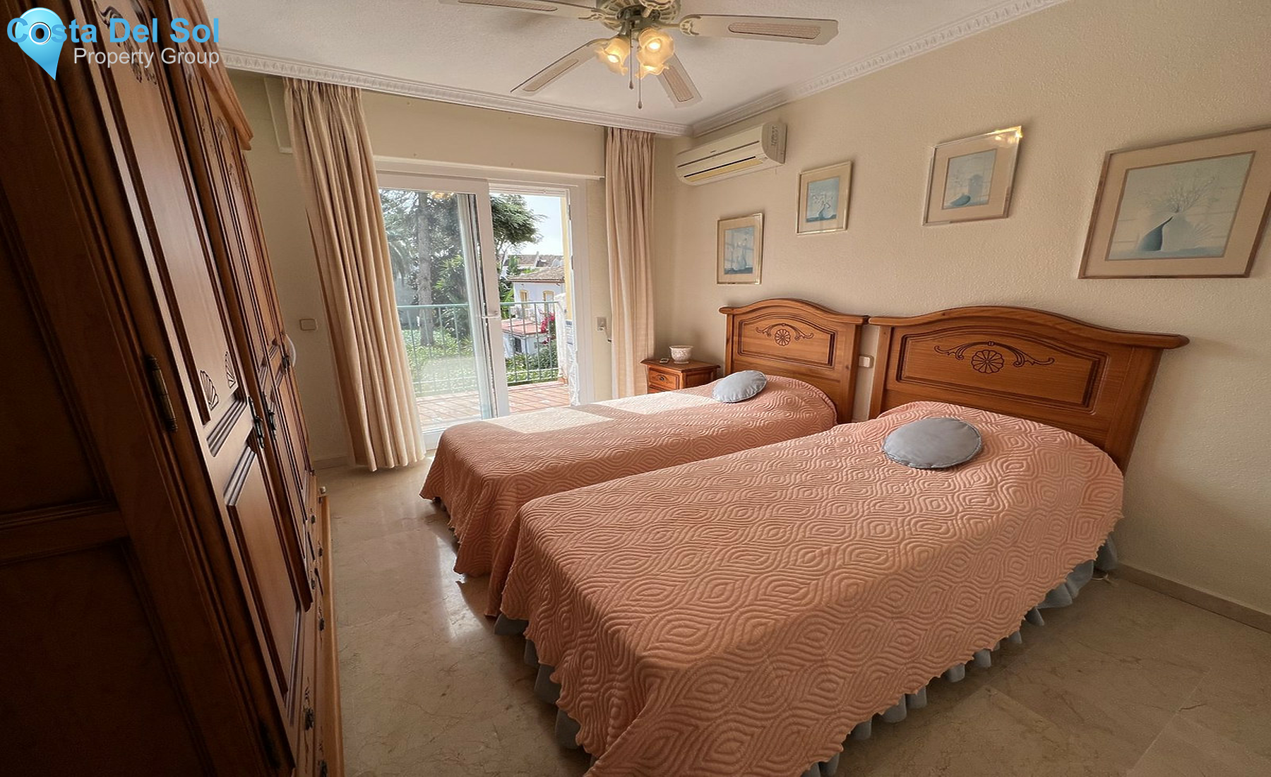 Townhouse in Estepona-1434121