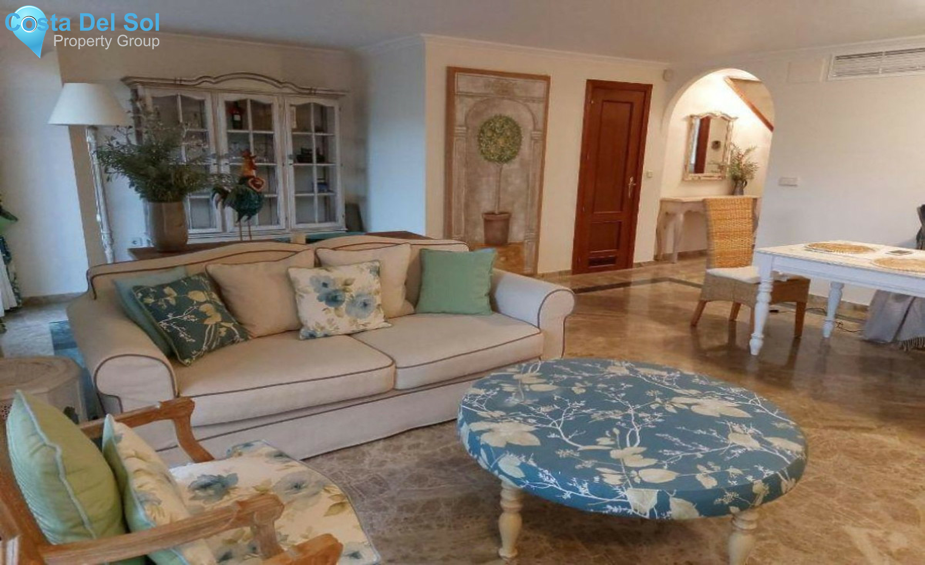 Townhouse in Estepona-1477003