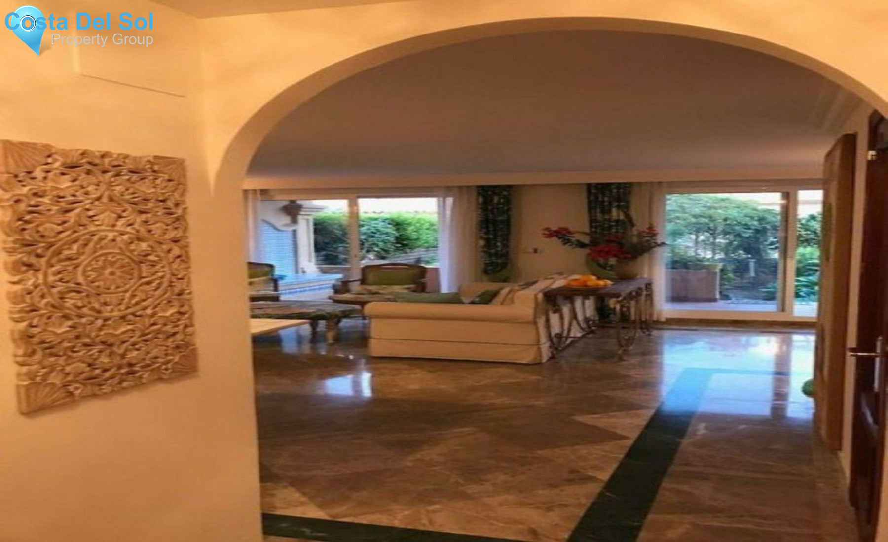 Townhouse in Estepona-1477008