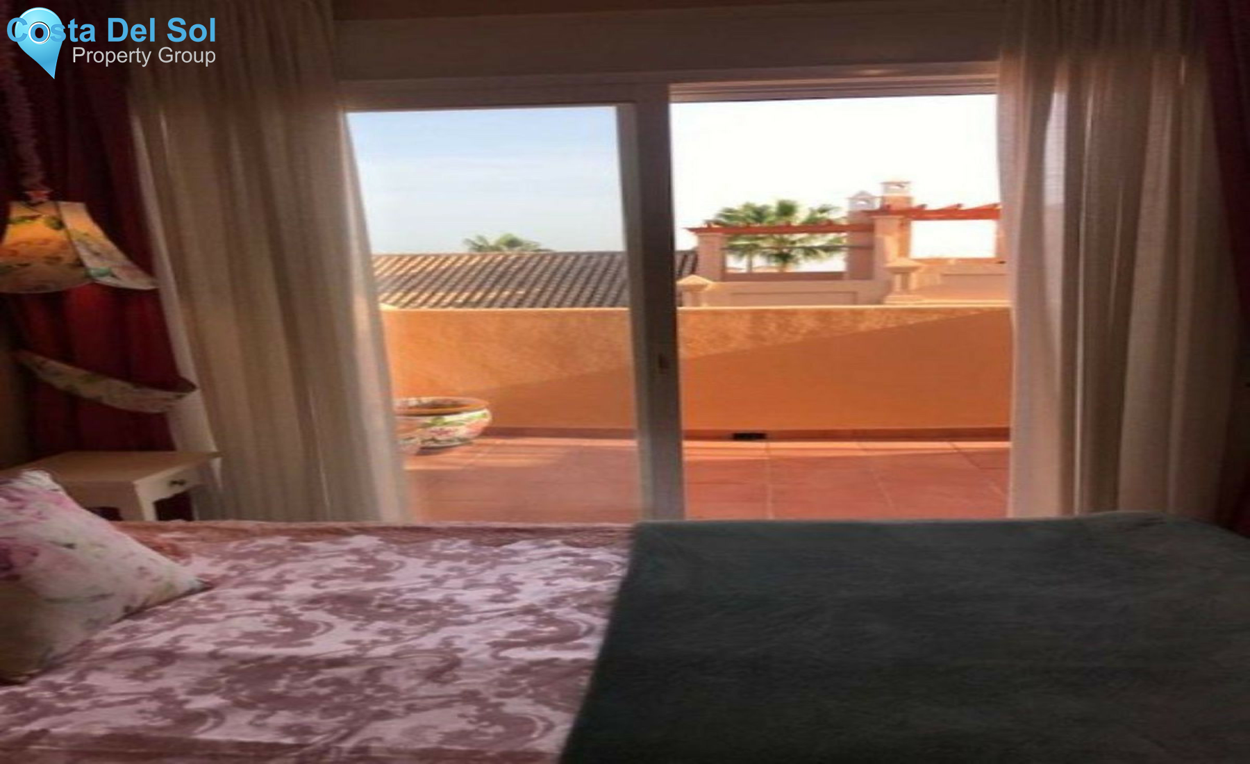 Townhouse in Estepona-1477001