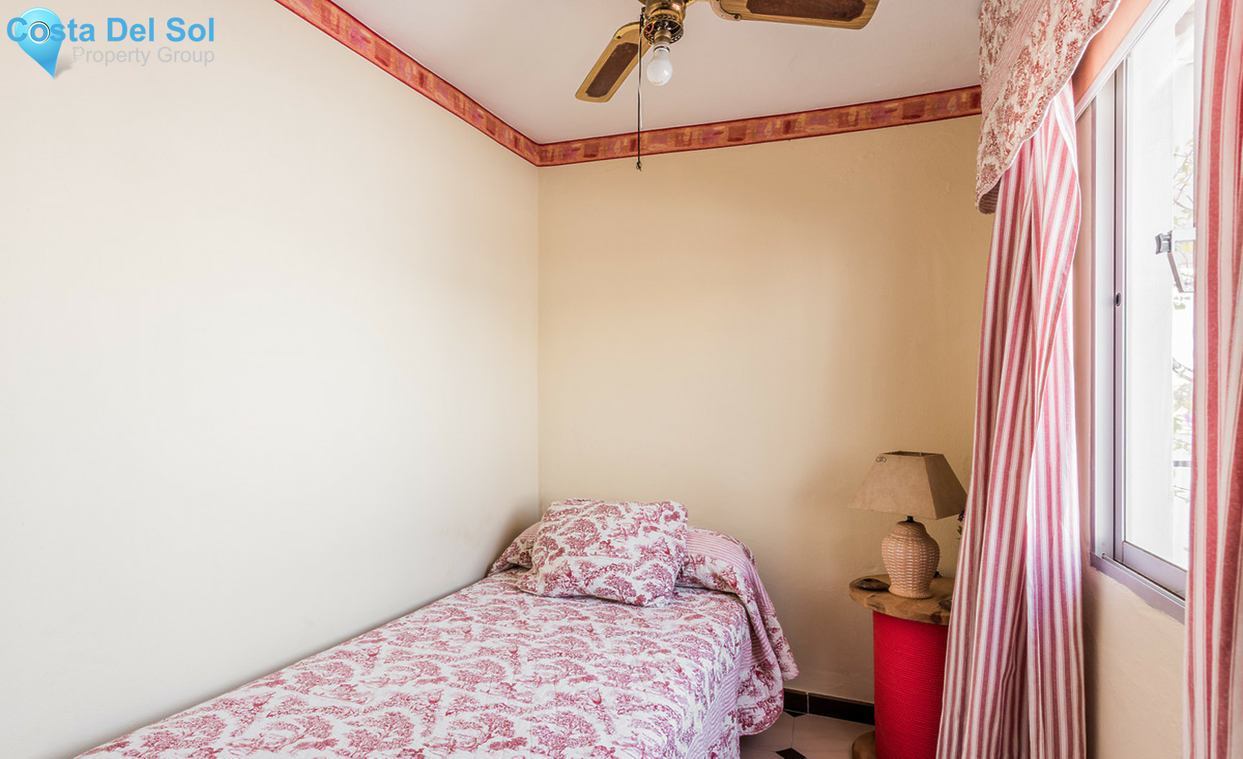 Townhouse in Estepona-1500105