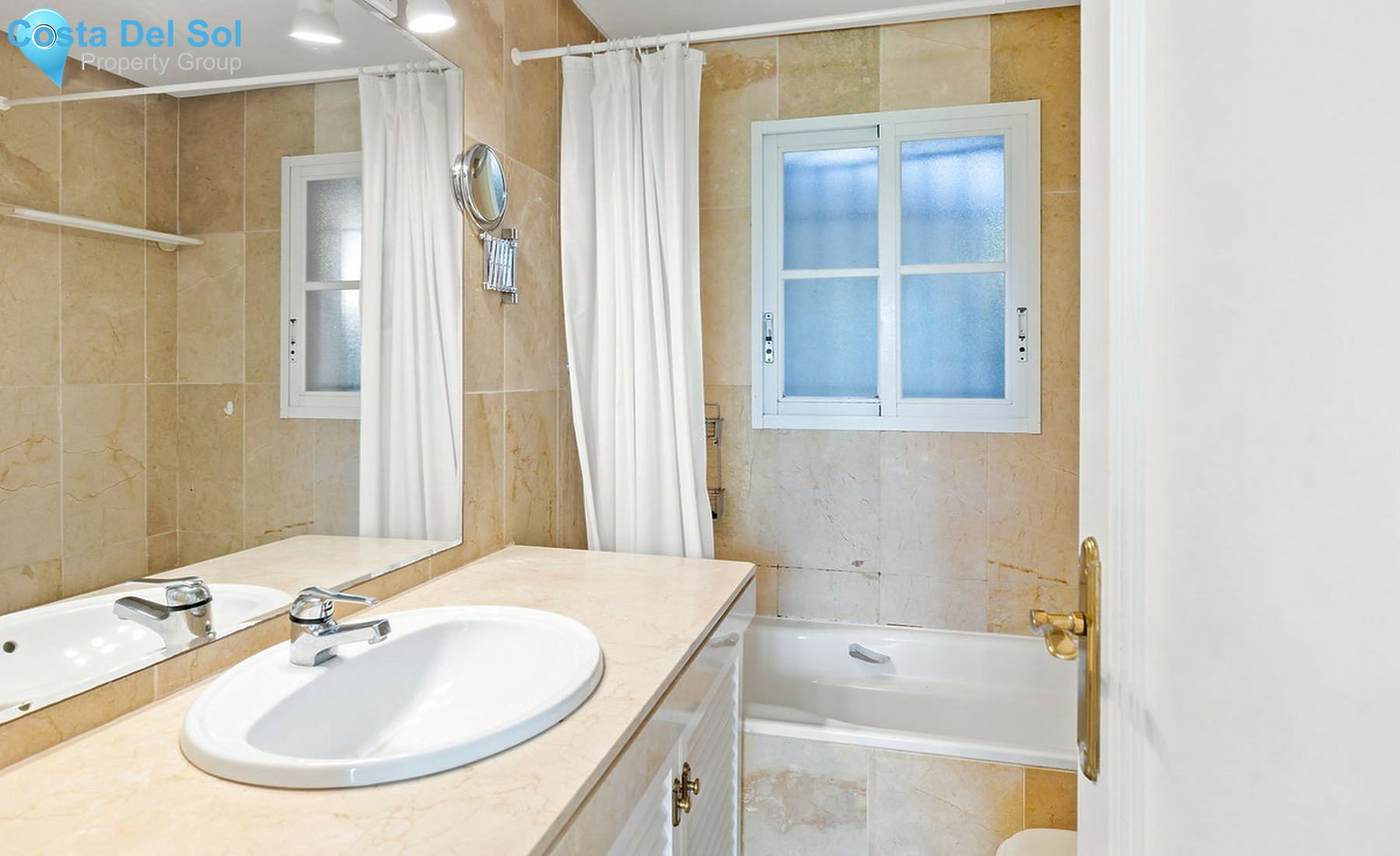Townhouse in Estepona-1526075