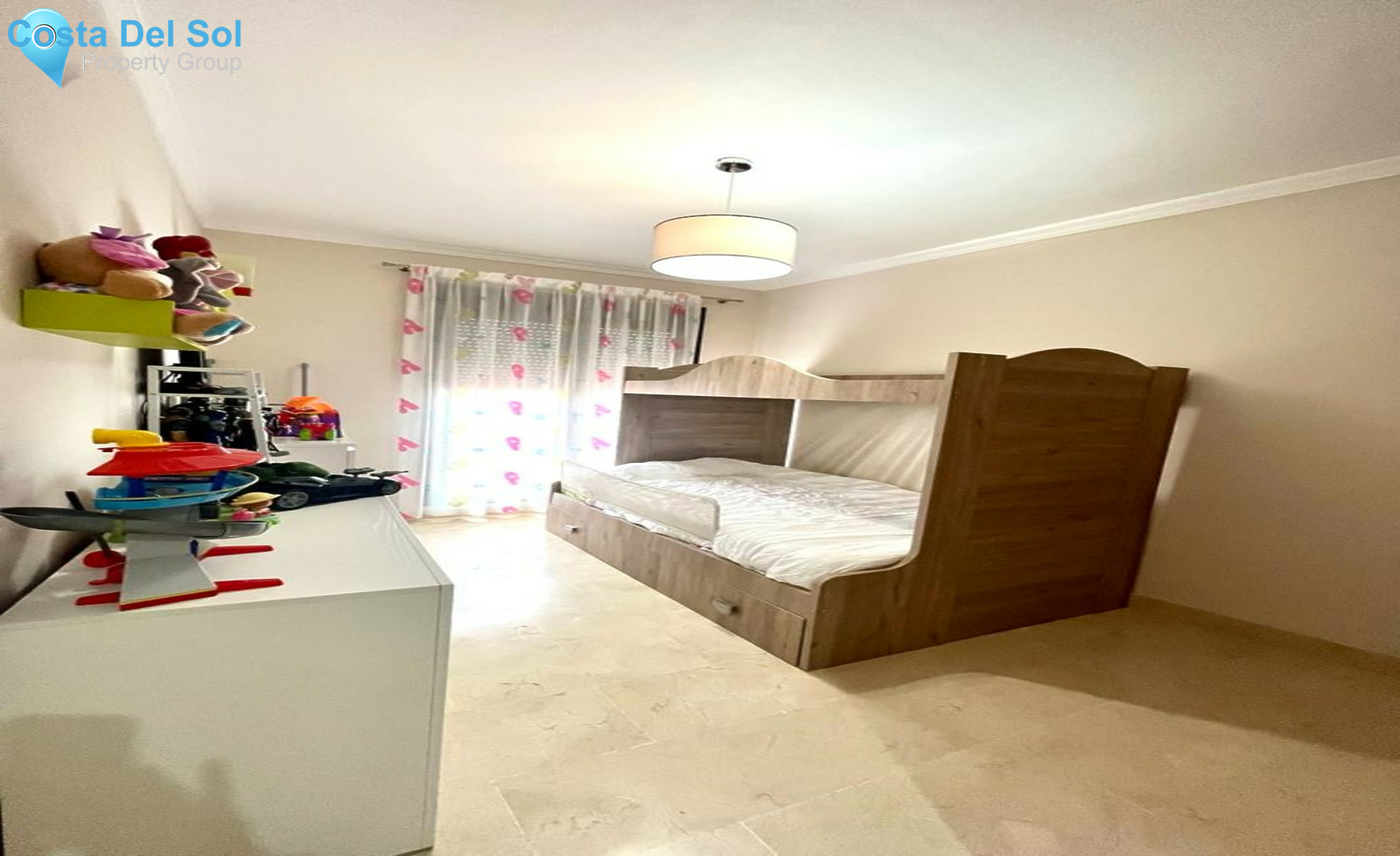 Townhouse in Estepona-1537435