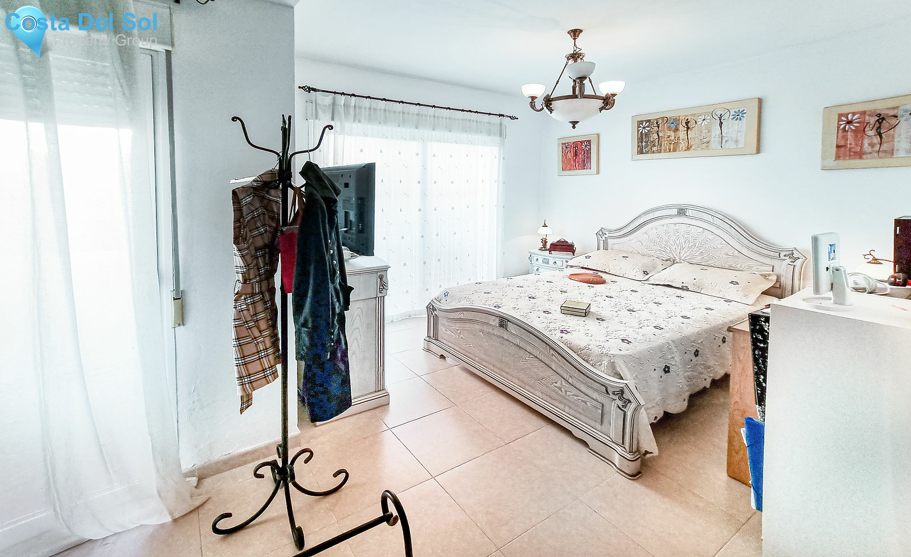 Townhouse in Estepona-1136685