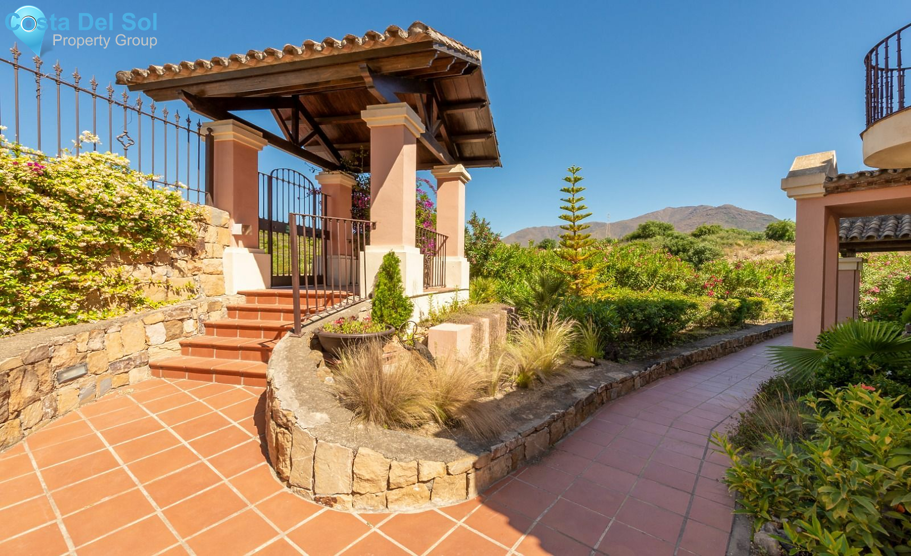 Townhouse in Estepona-1137287