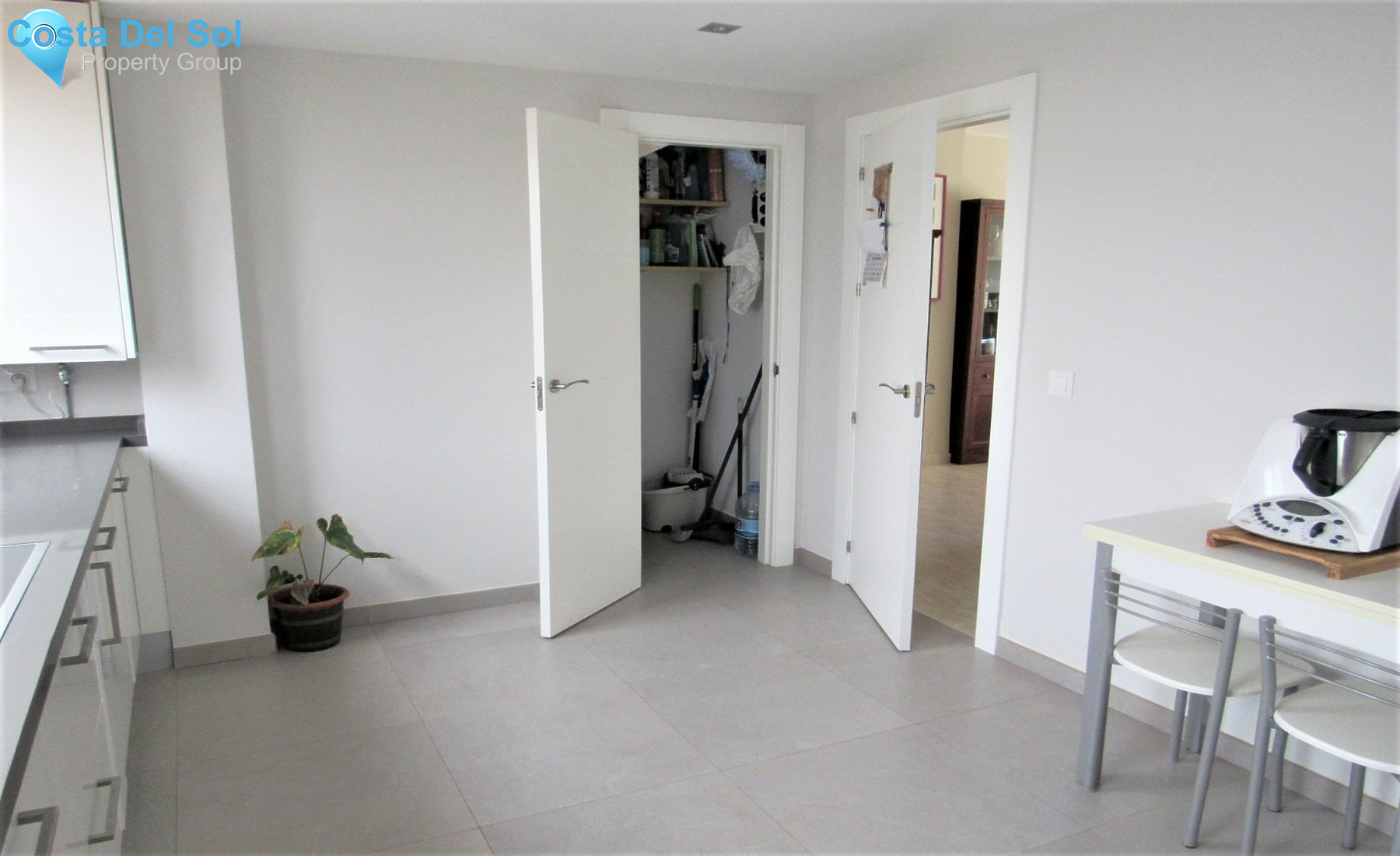 Townhouse in Estepona-1138210