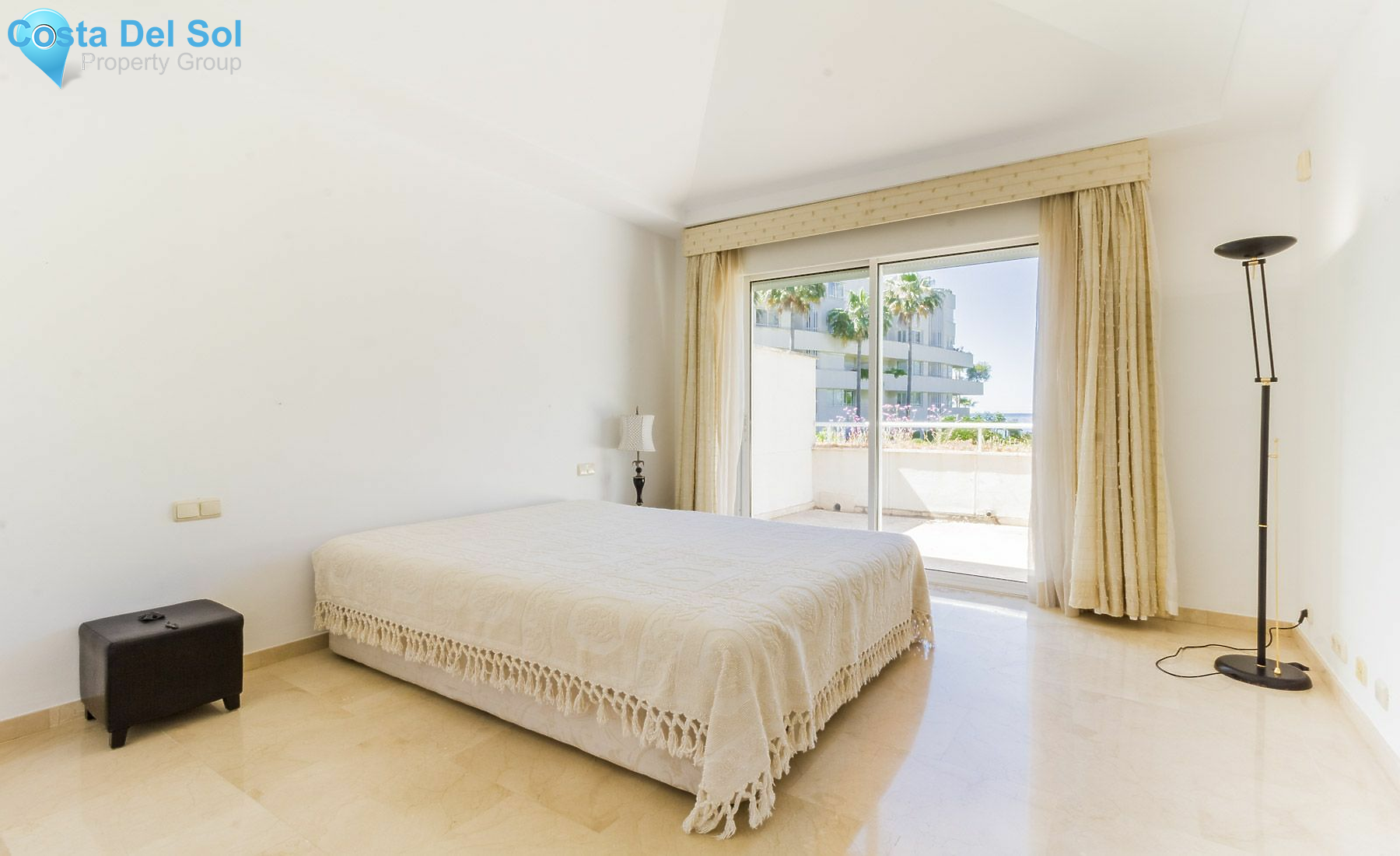 Townhouse in Estepona-1148089