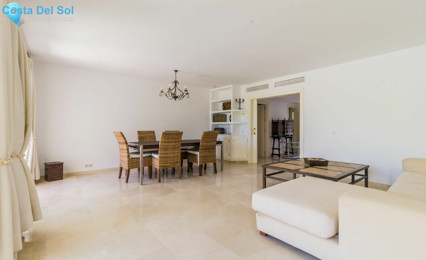 Townhouse in Estepona-1148083