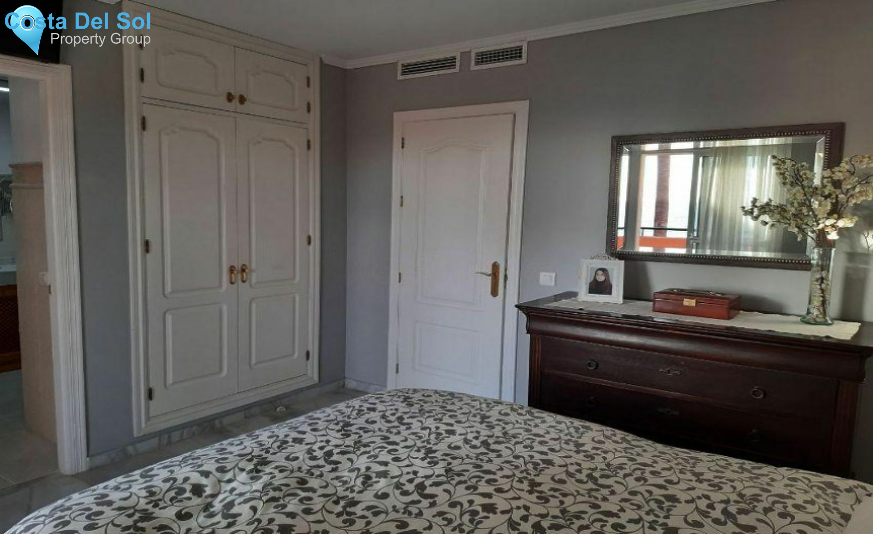 Townhouse in Estepona-1153636