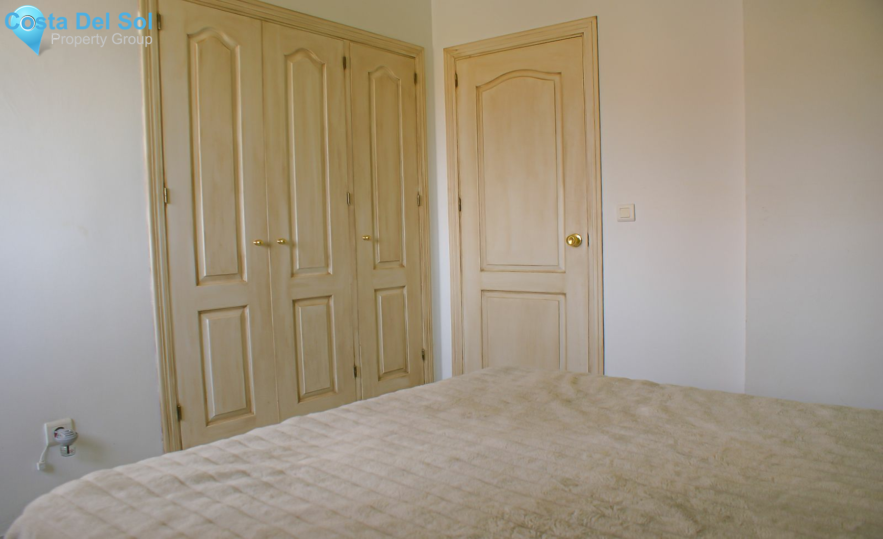 Townhouse in Estepona-1160200
