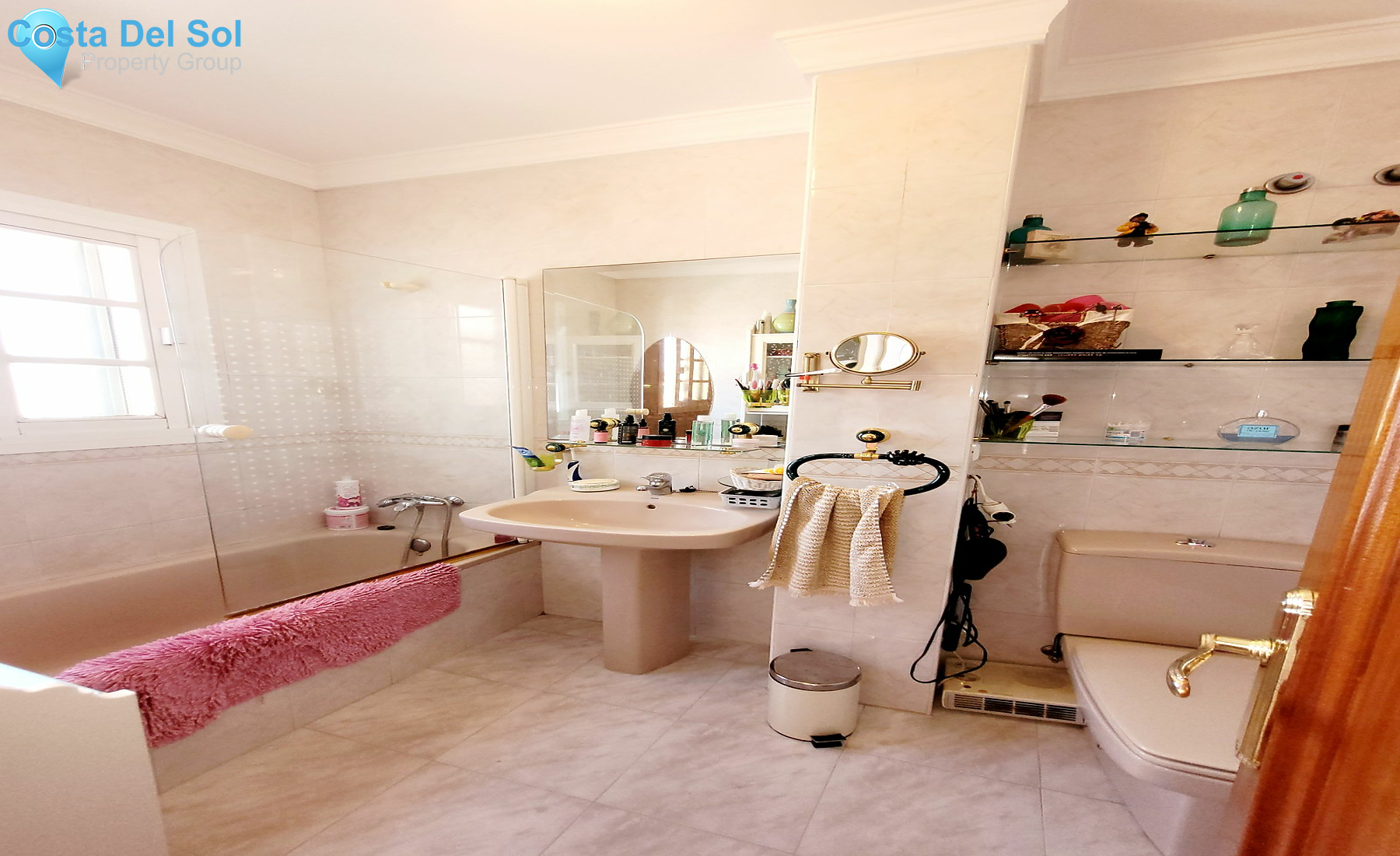 Townhouse in Estepona-1183810