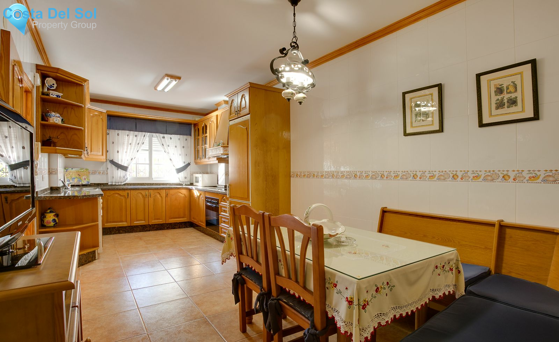 Townhouse in Estepona-1202383