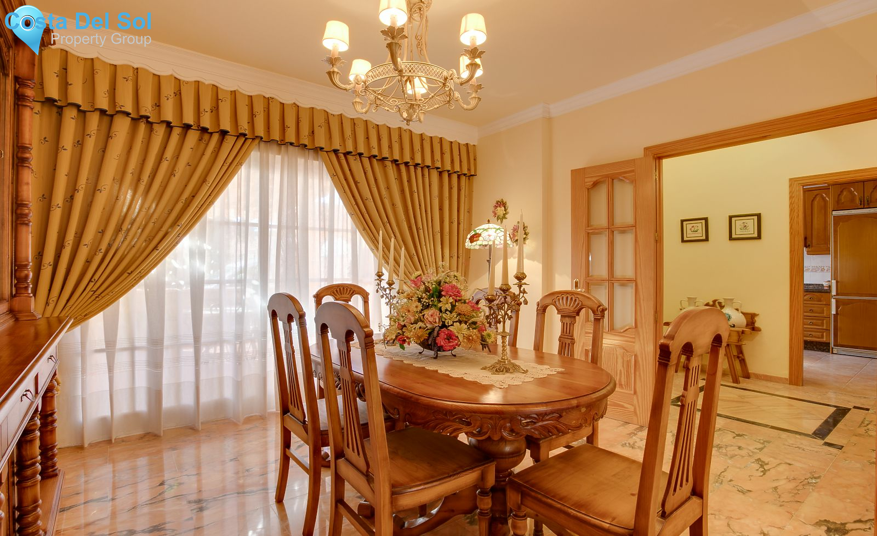 Townhouse in Estepona-1202386