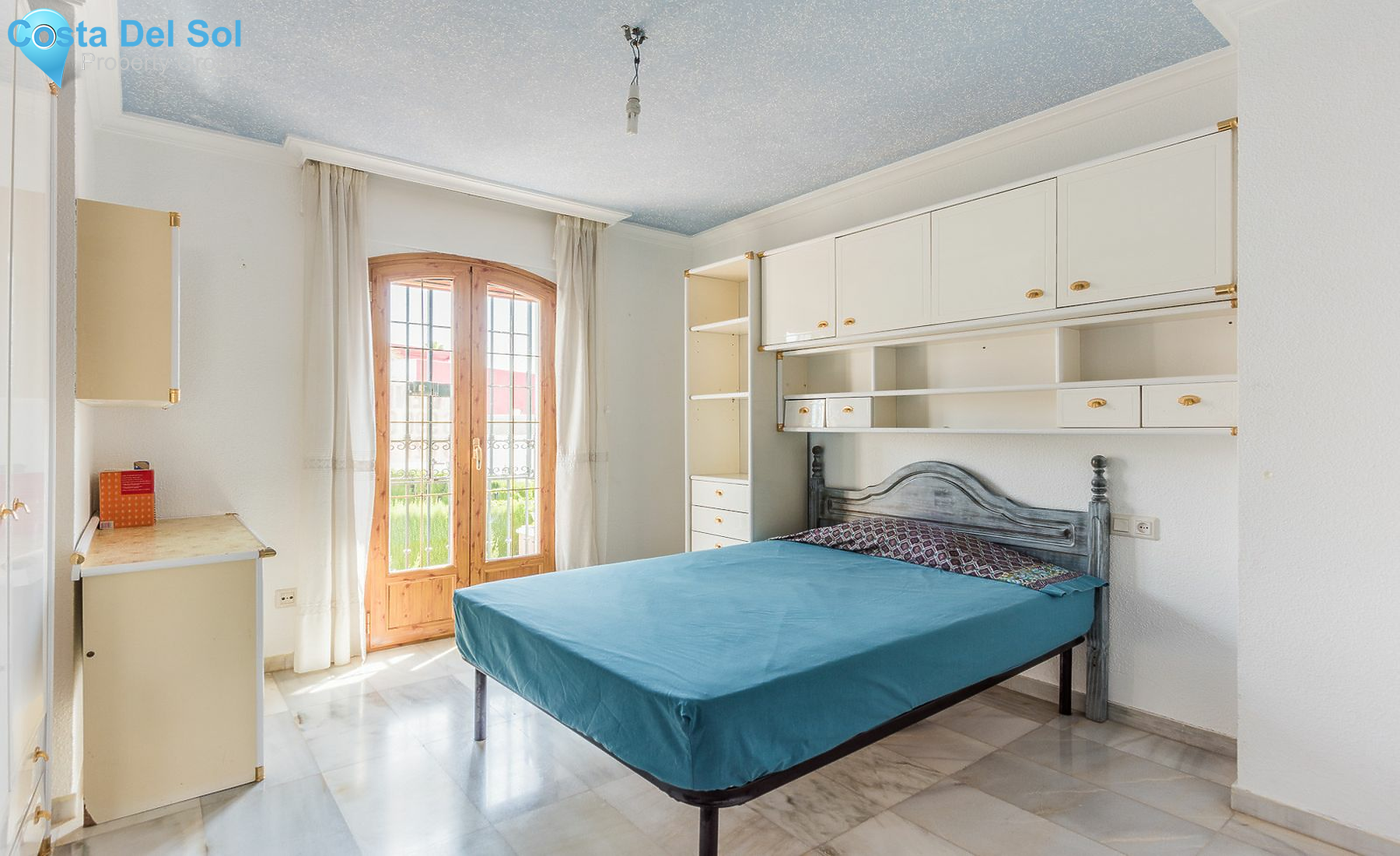 Townhouse in Estepona-1219351