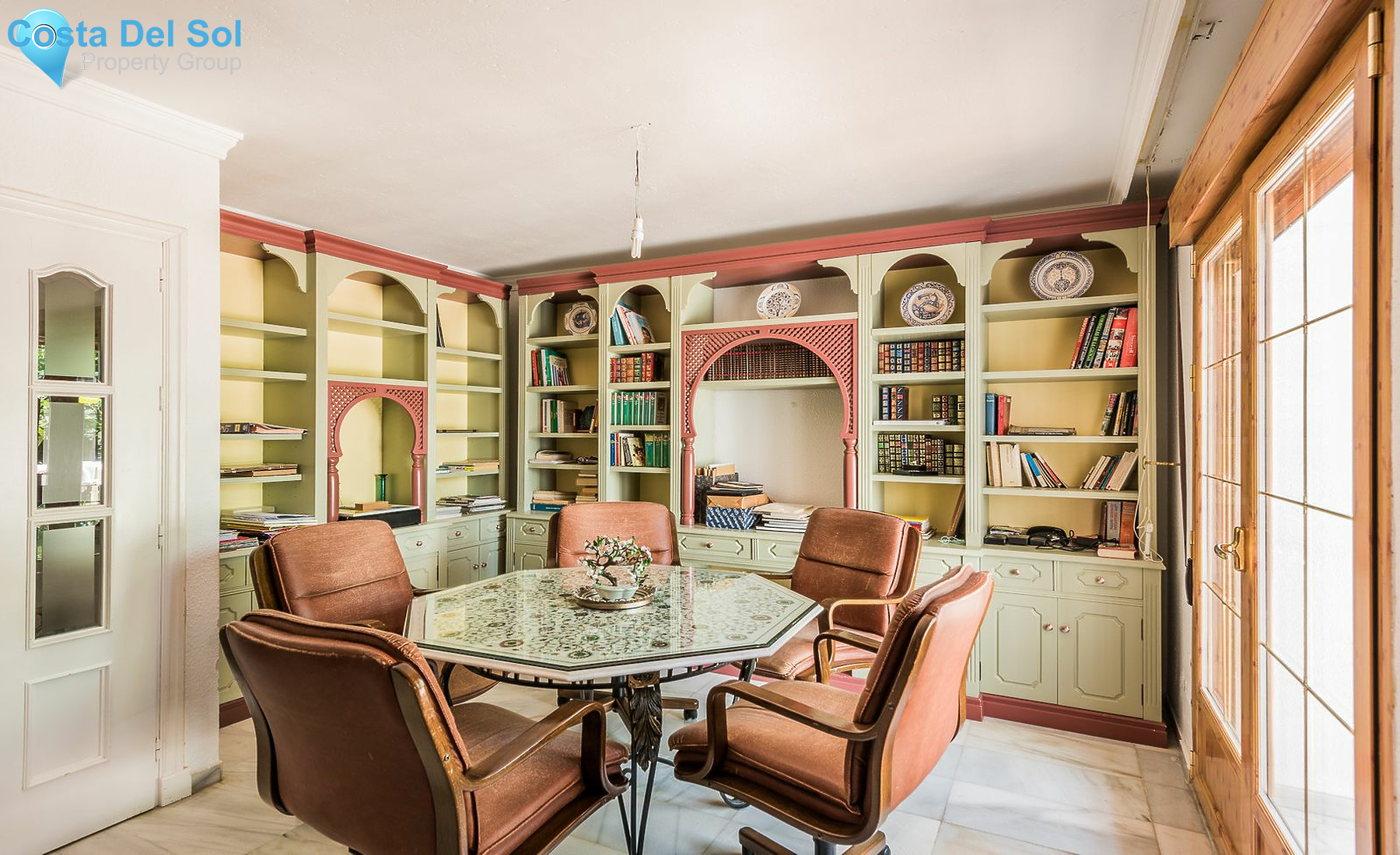 Townhouse in Estepona-1219342