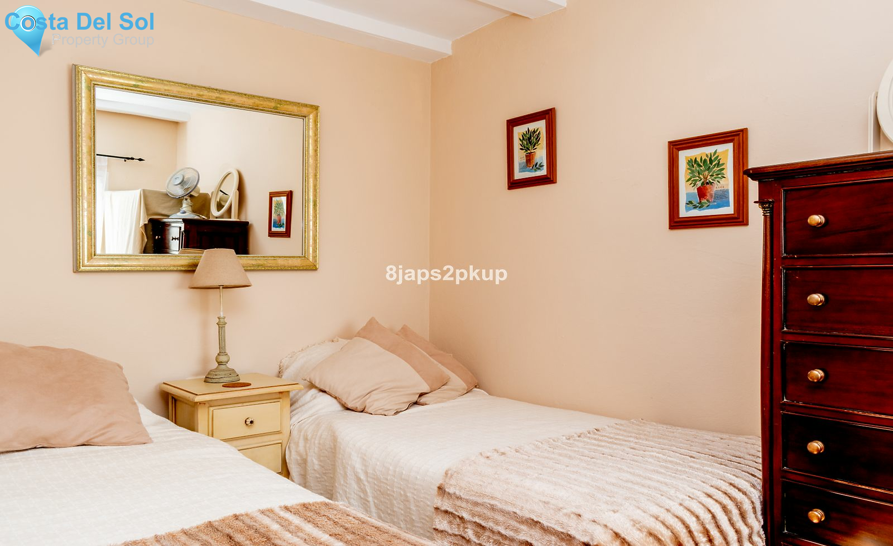 Townhouse in Estepona-1220822