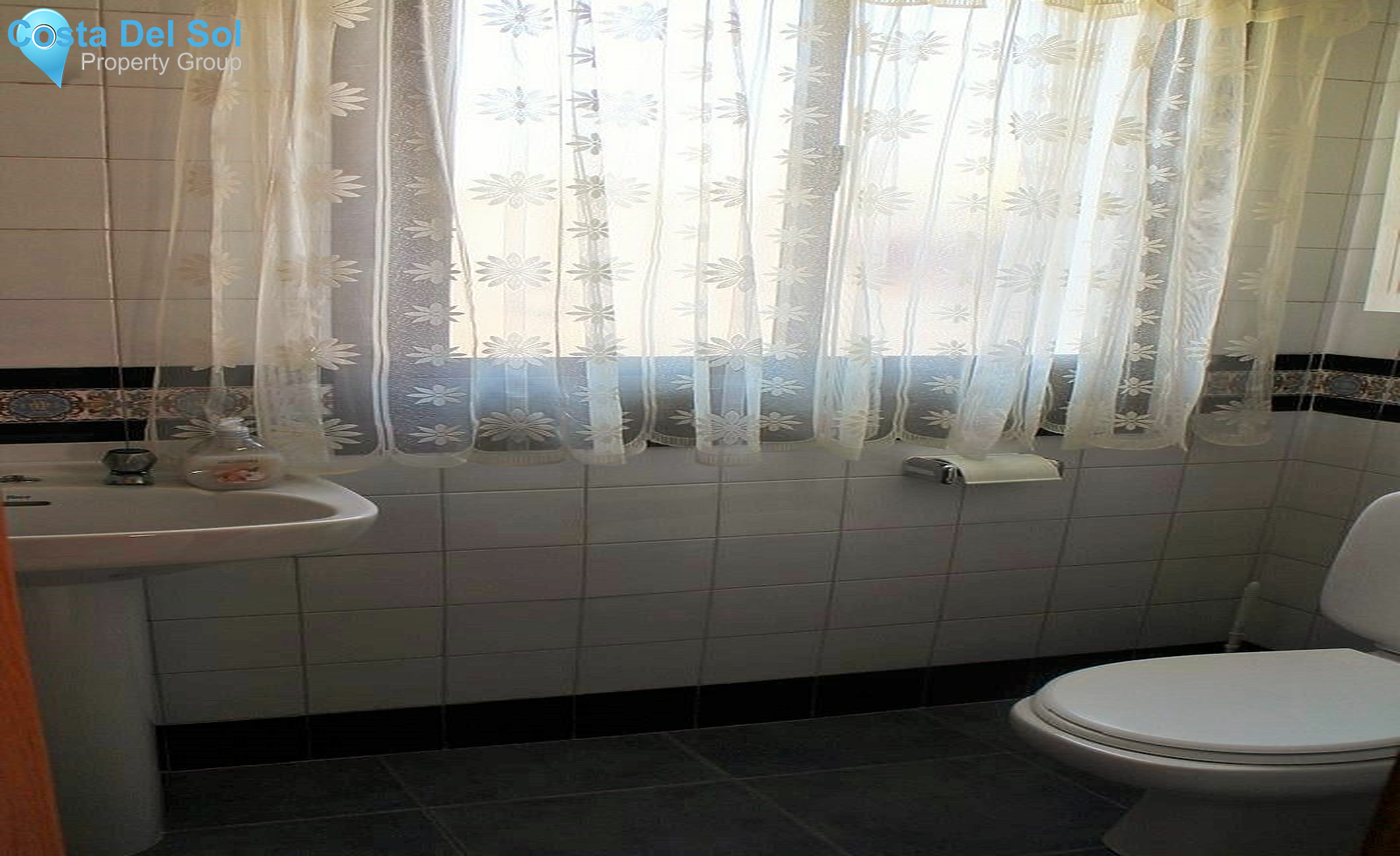 Townhouse in Estepona-1221301