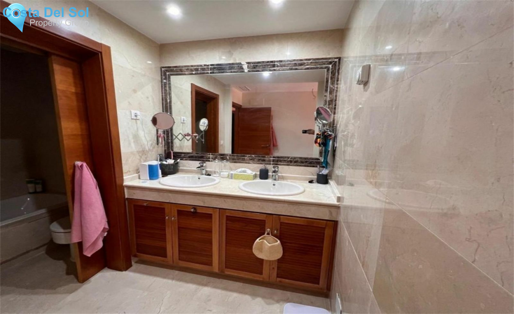 Townhouse in Estepona-1387793