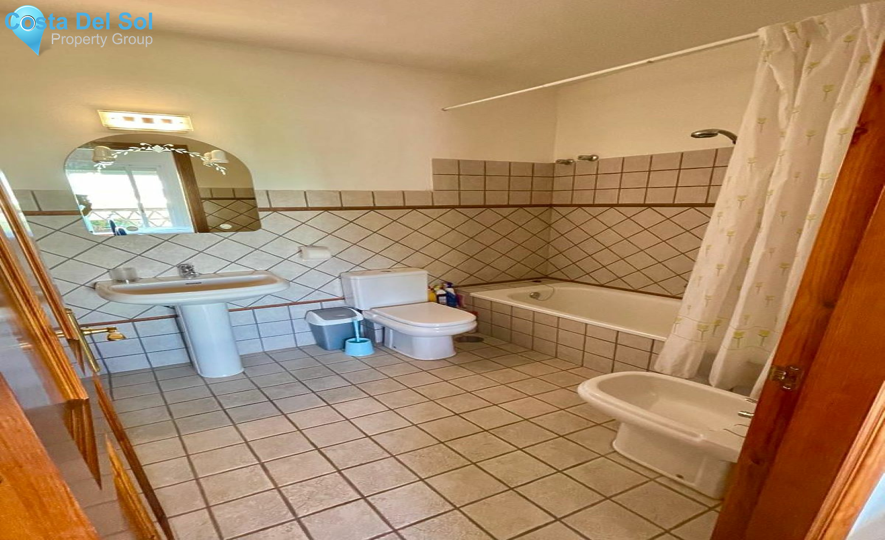 Townhouse in Estepona-1466138