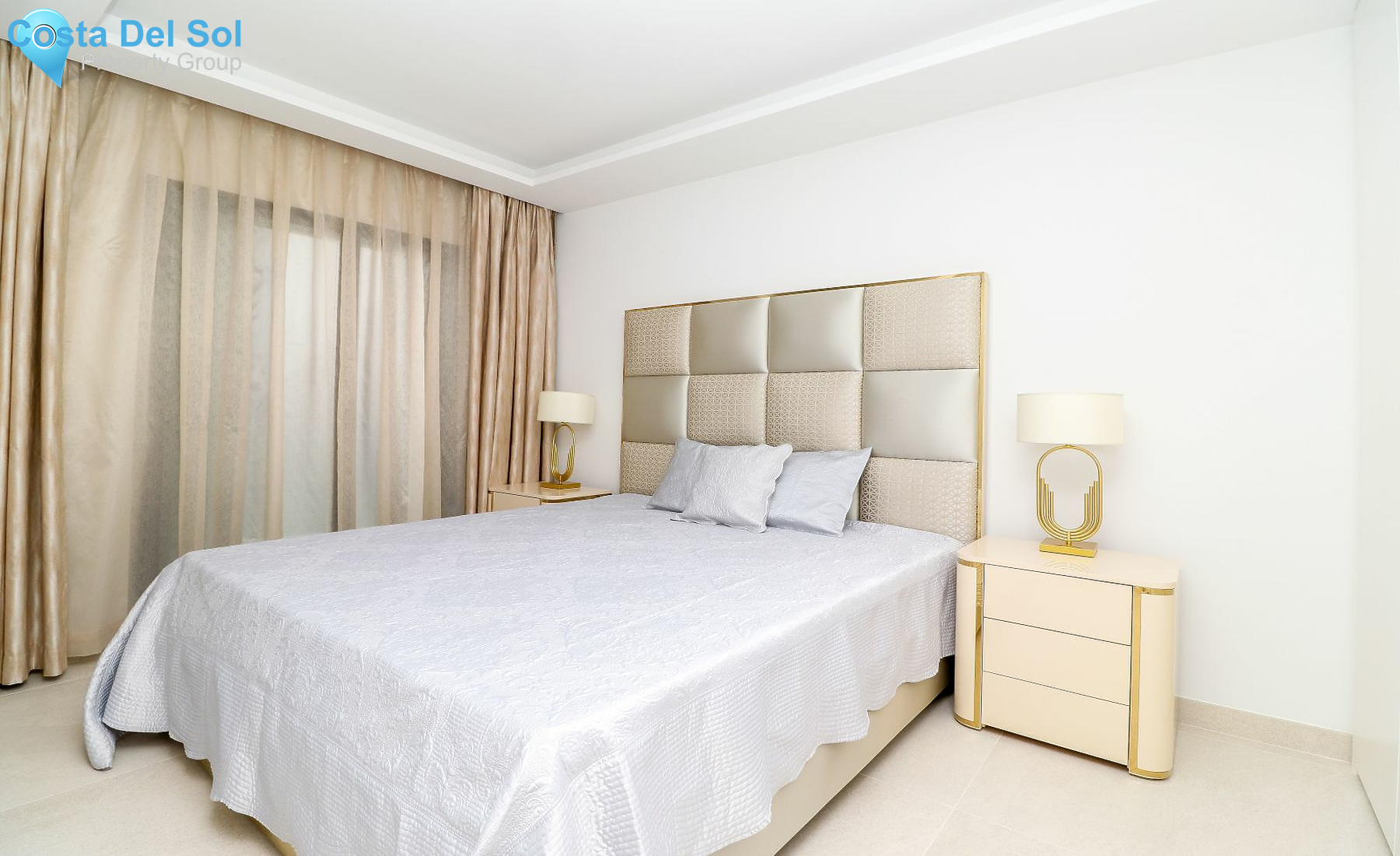 Townhouse in Estepona-1470557