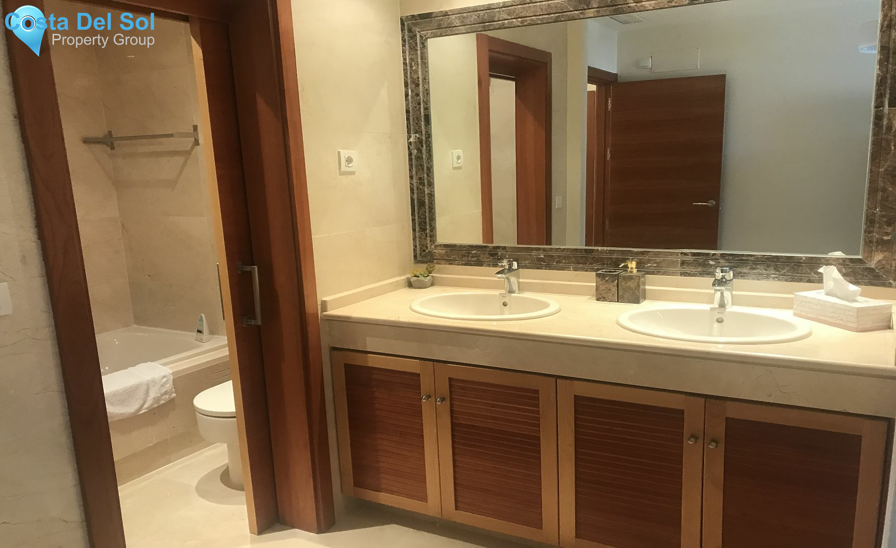 Townhouse in Estepona-1474908