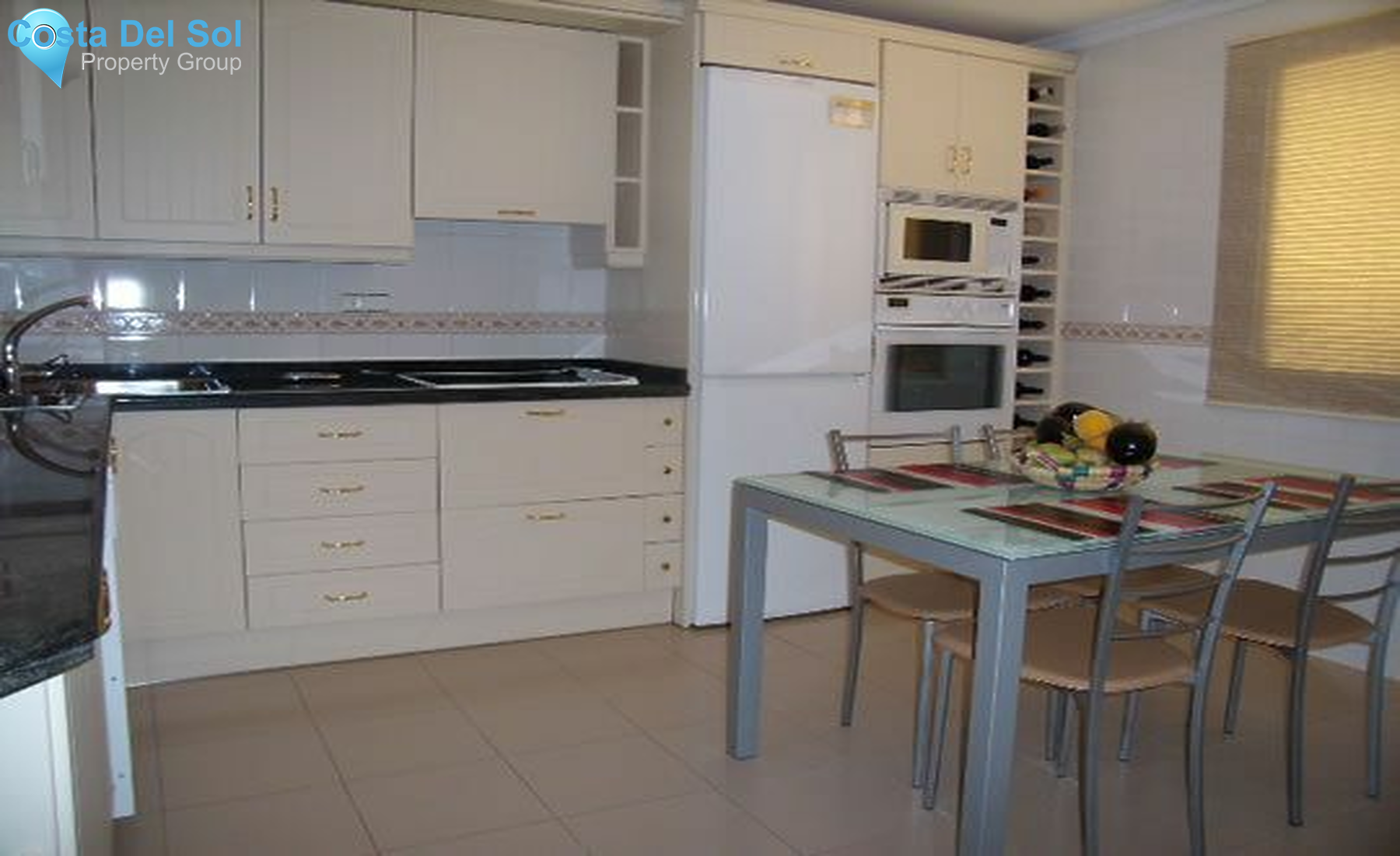 Townhouse in Estepona-1475043