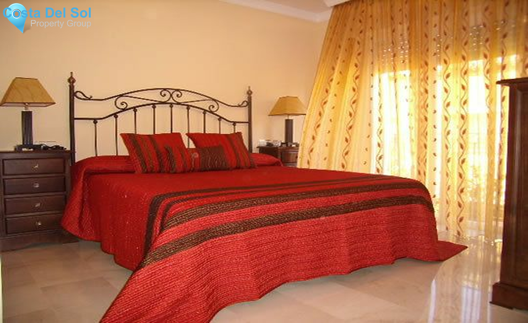 Townhouse in Estepona-1475044