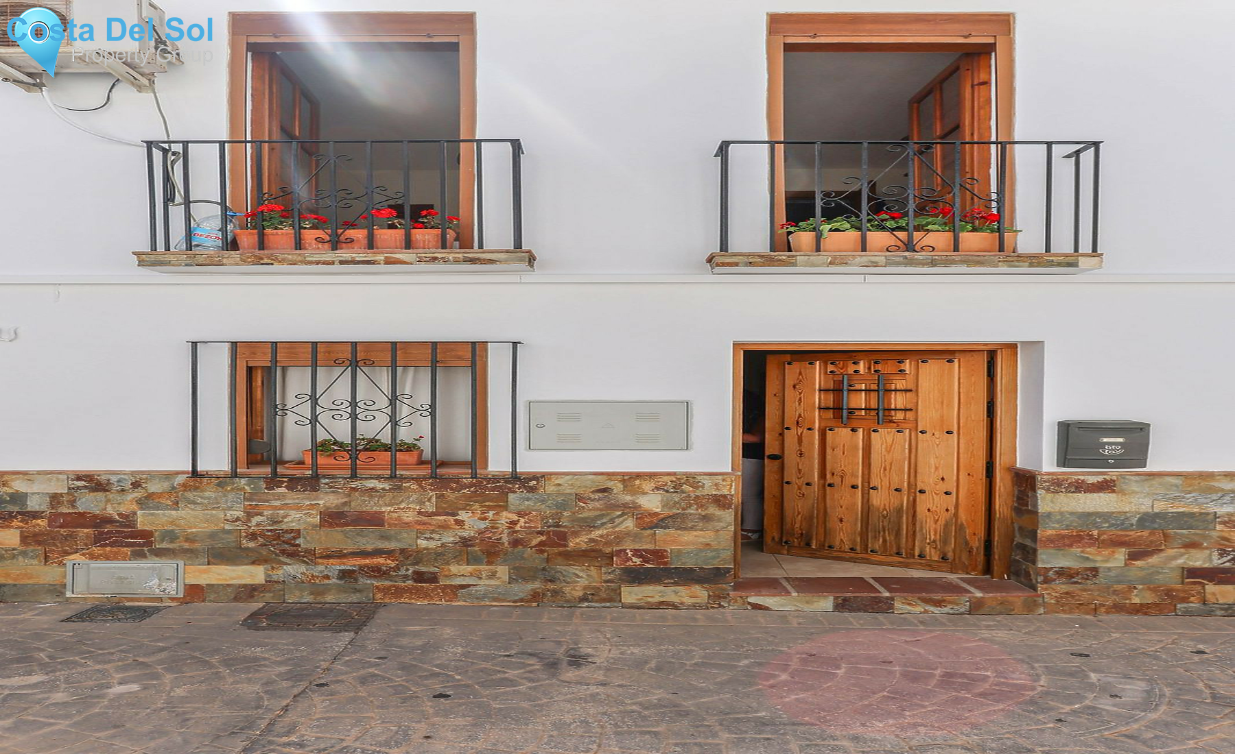 Townhouse in Guaro-1358129