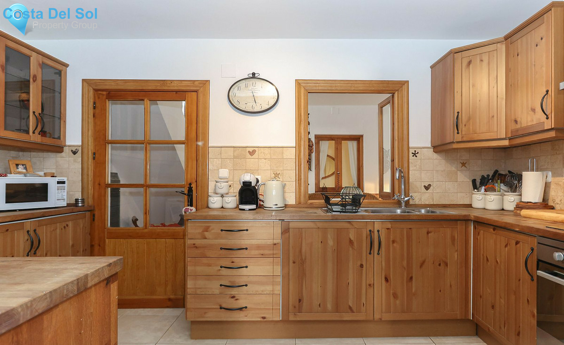 Townhouse in Guaro-1358142