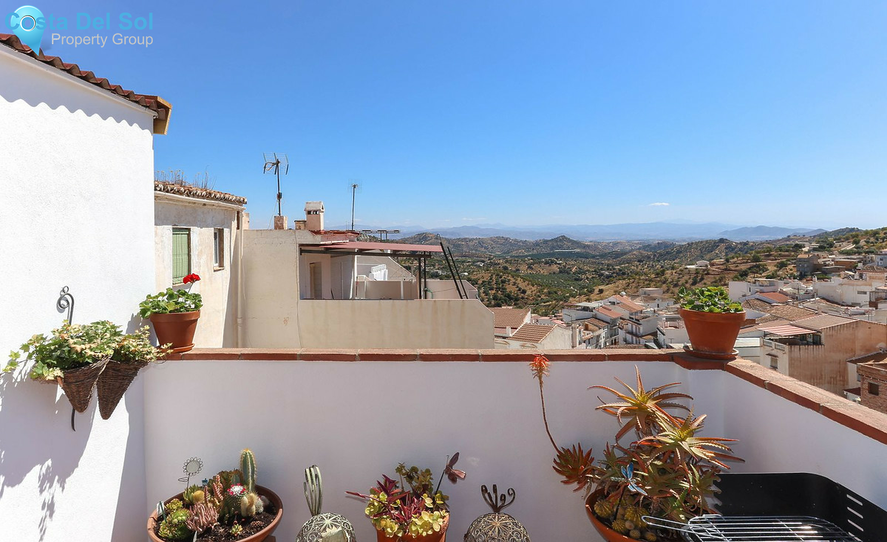 Townhouse in Guaro-1358130