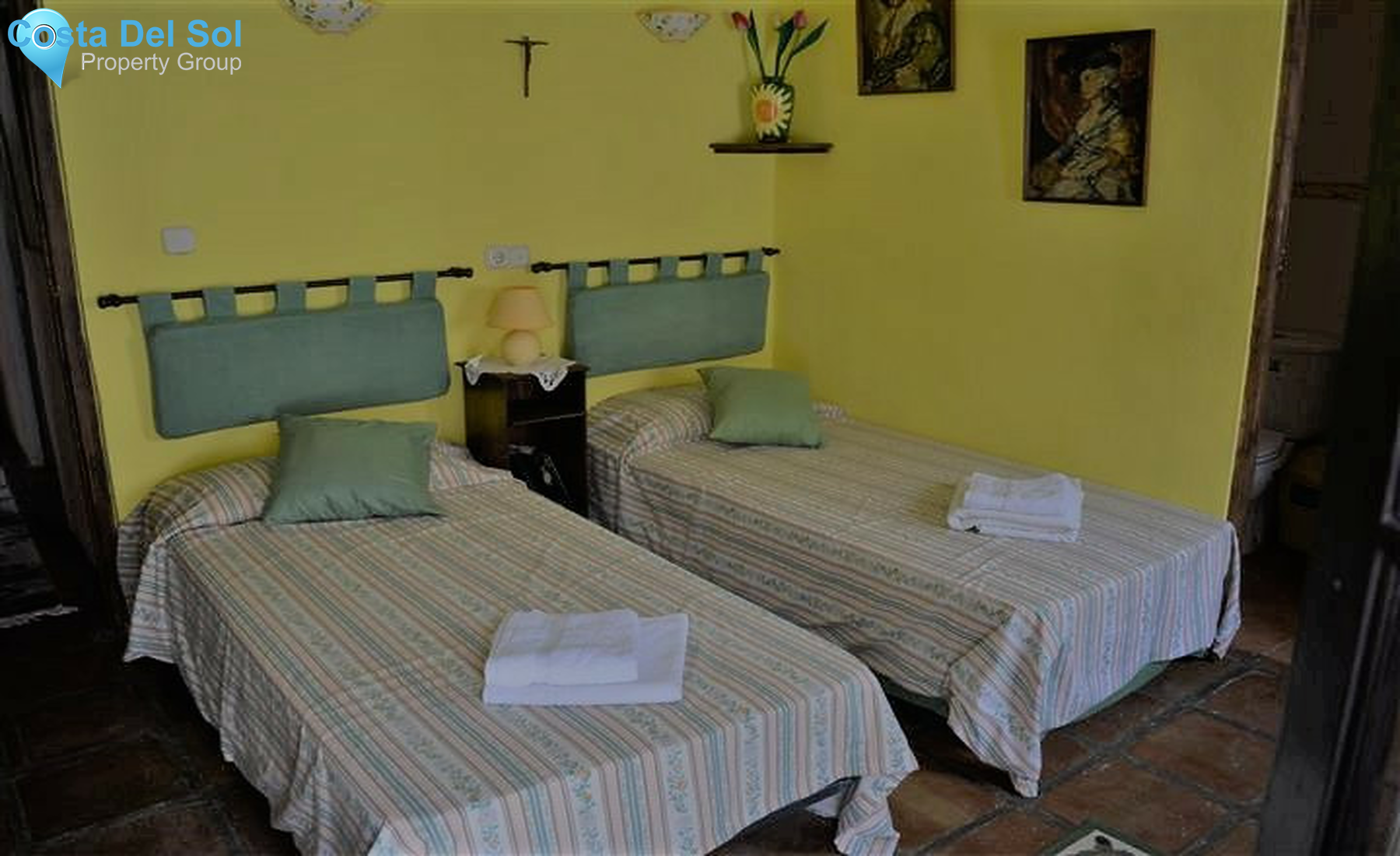 Townhouse in Guaro-1412442