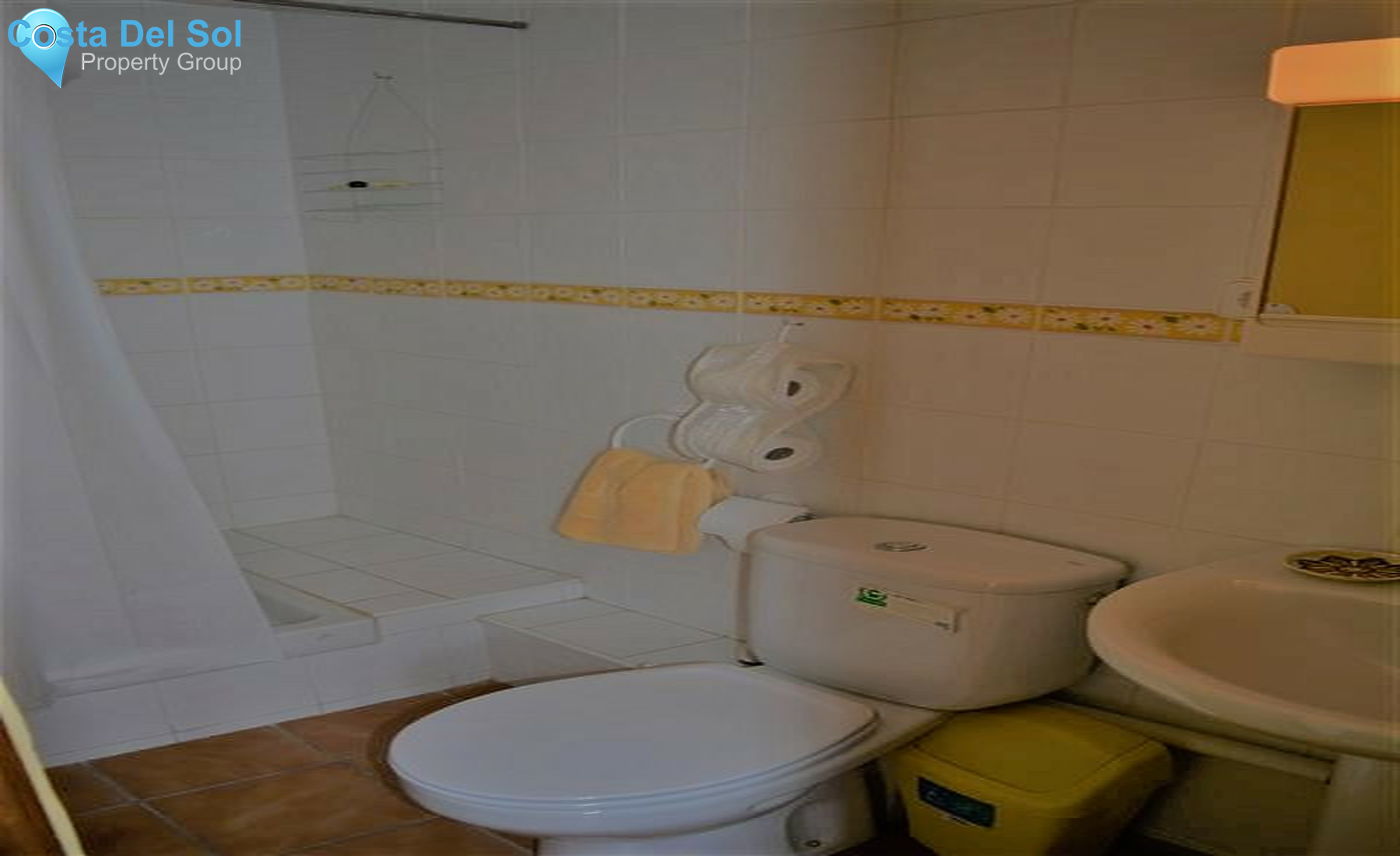 Townhouse in Guaro-1412443