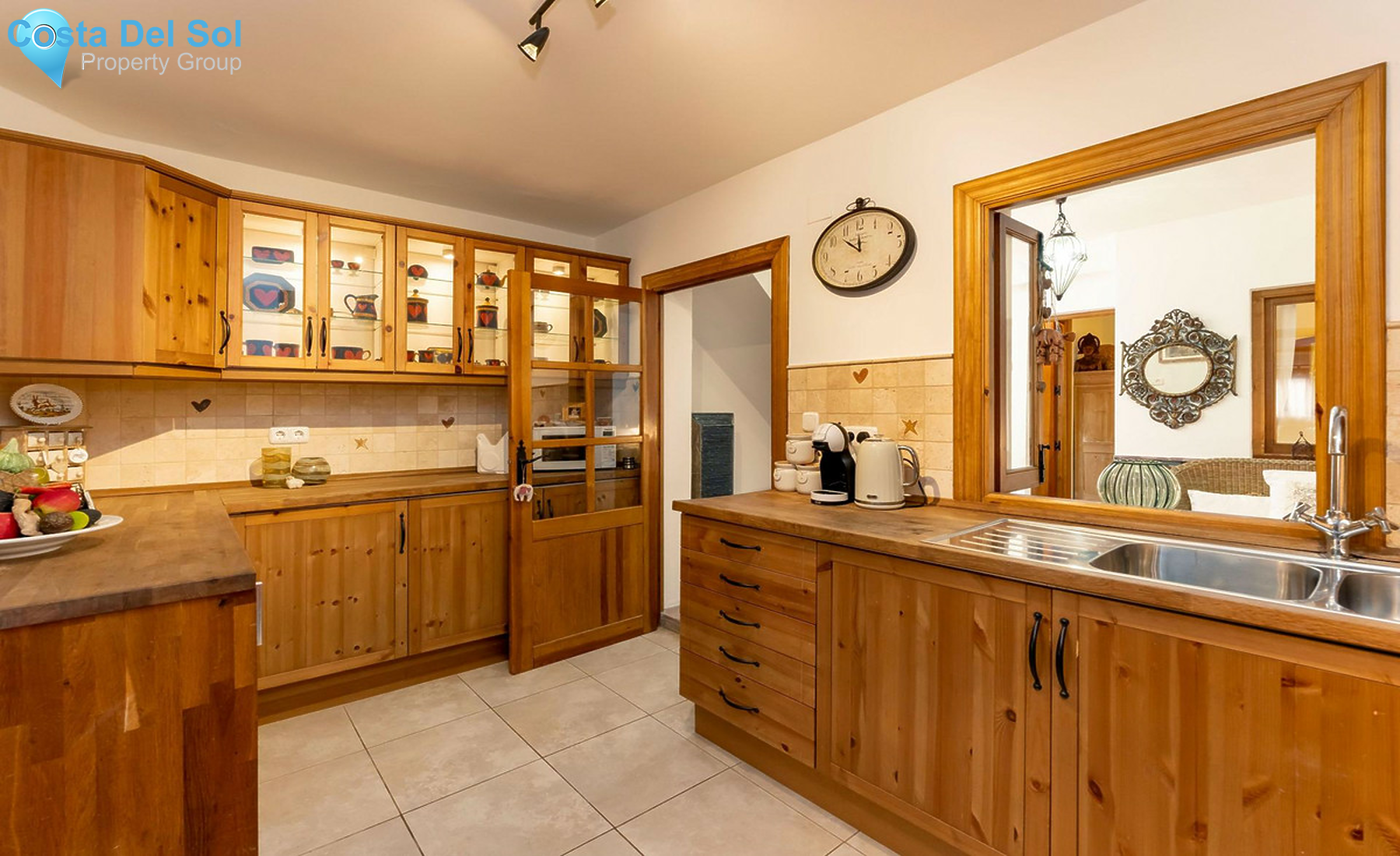 Townhouse in Guaro-1459655