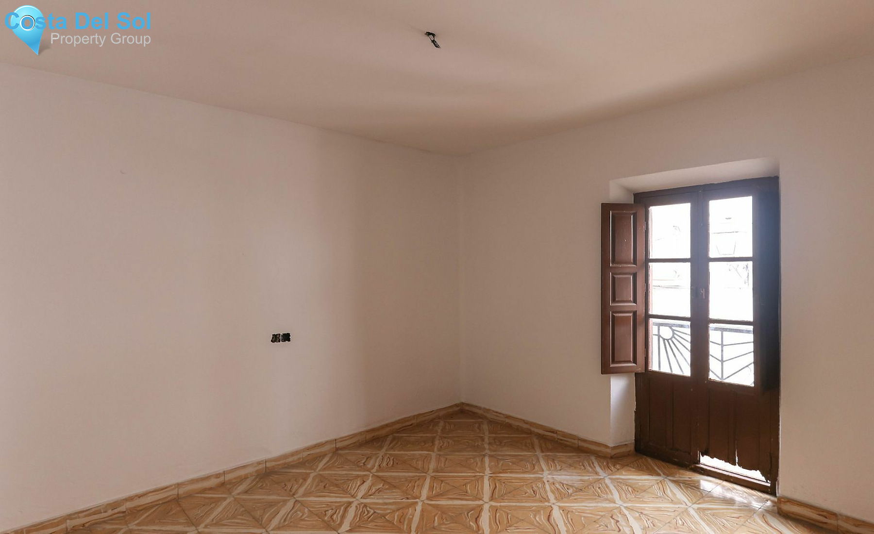 Townhouse in Guaro-1393800