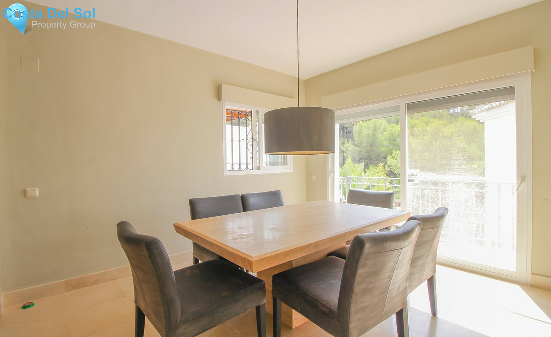 Townhouse in Istán-1506533