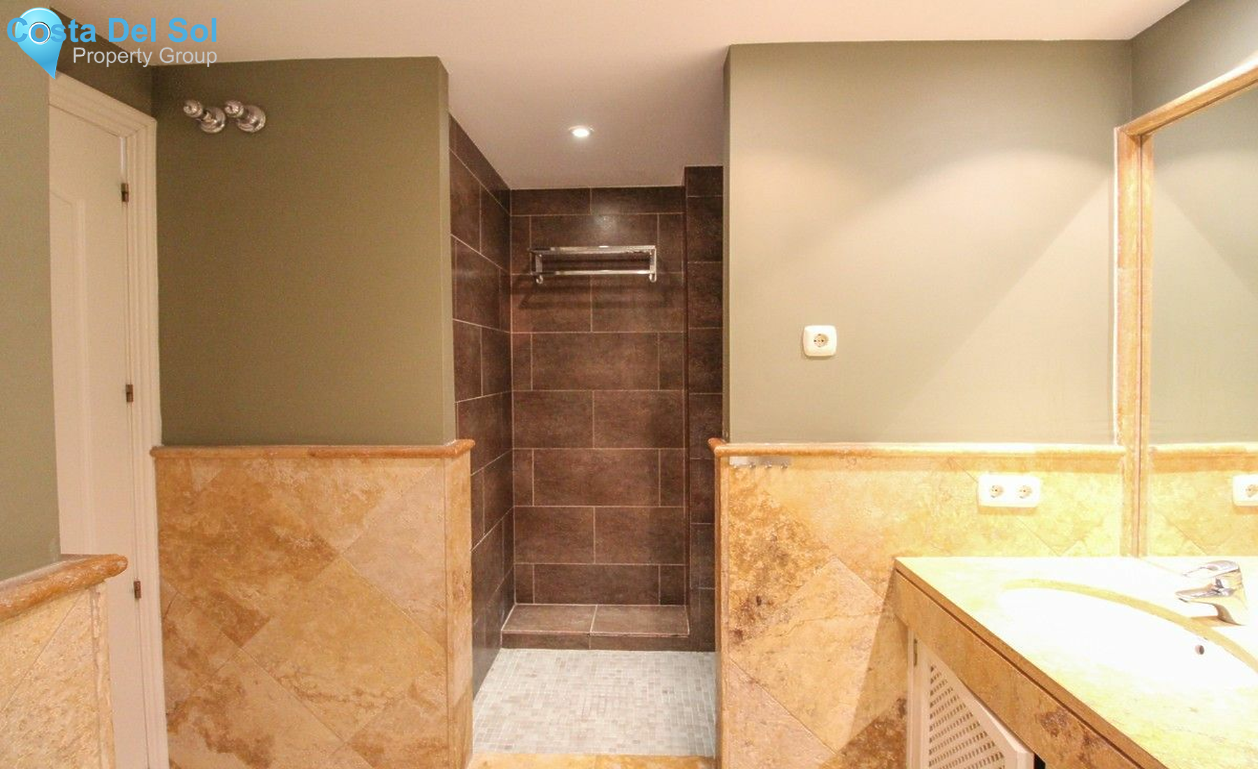 Townhouse in Istán-1494149