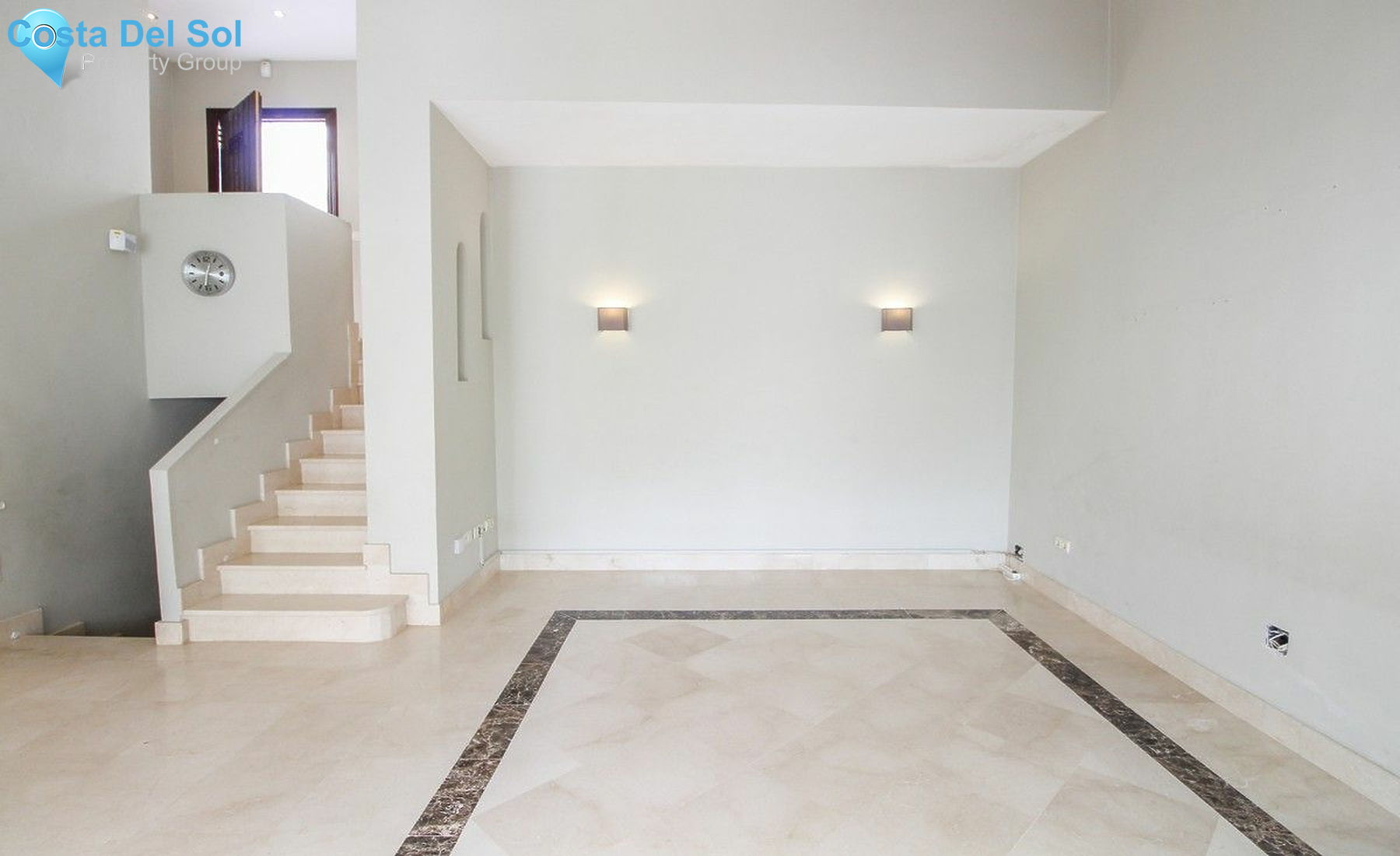 Townhouse in Istán-1494136