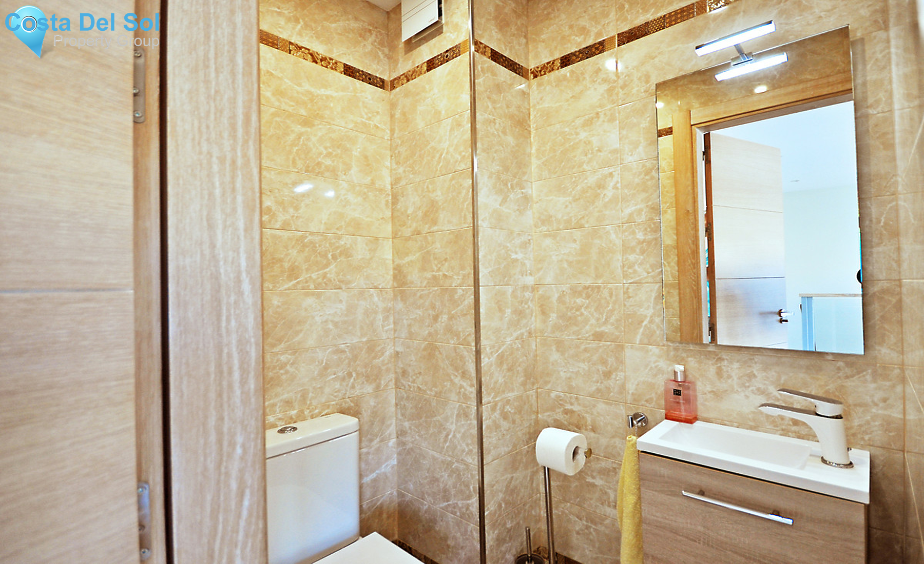 Townhouse in La Duquesa-1286950