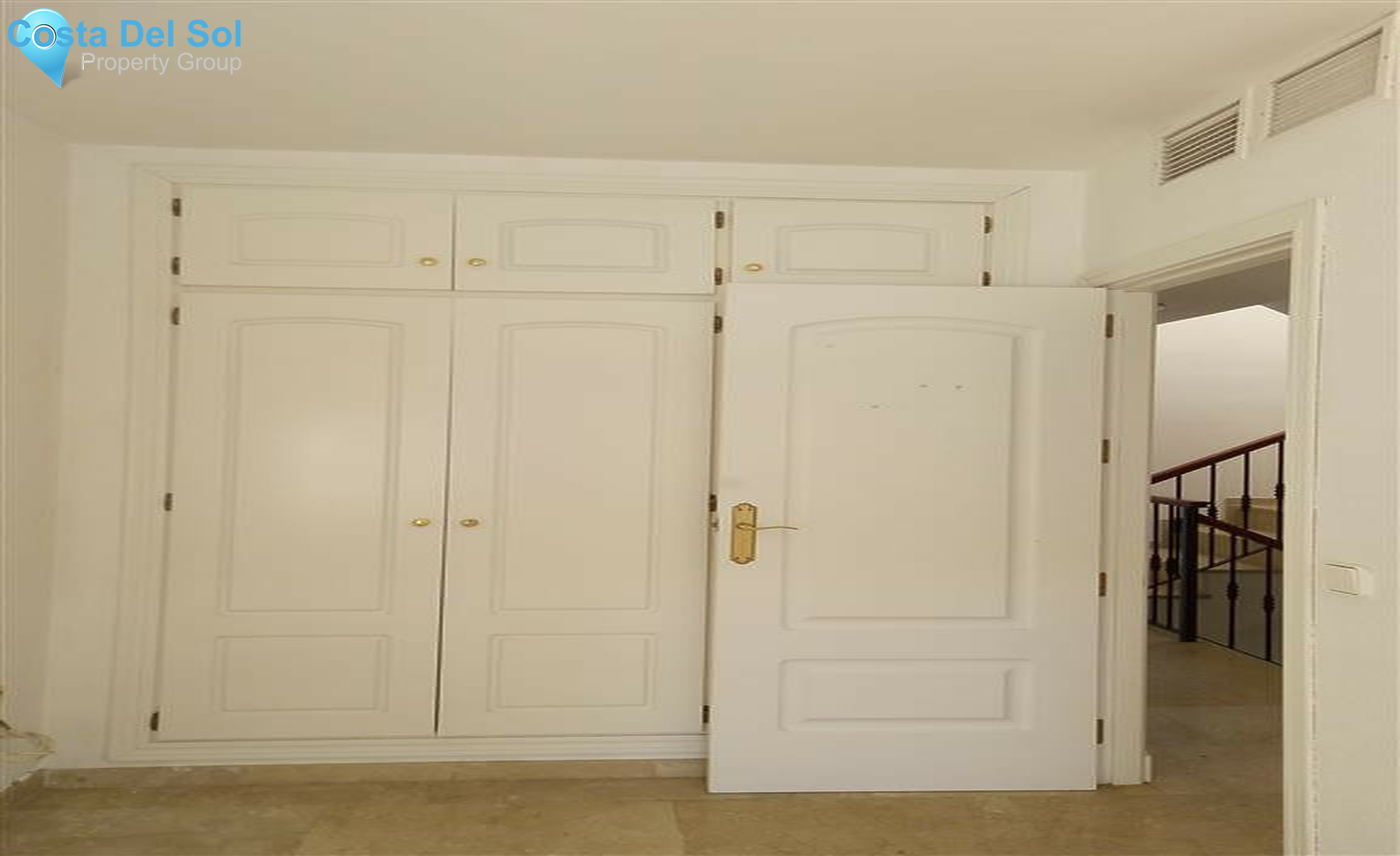 Townhouse in La Duquesa-1524609