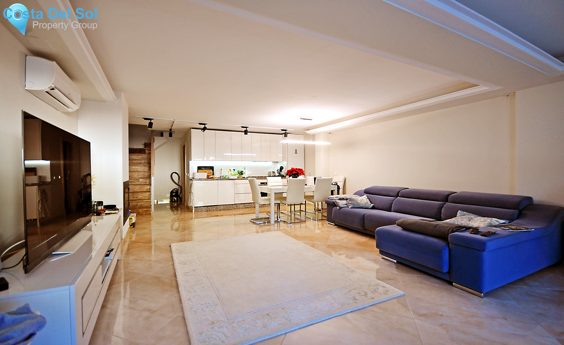 Townhouse in La Duquesa-696697