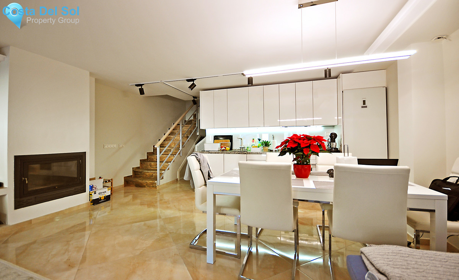 Townhouse in La Duquesa-696700