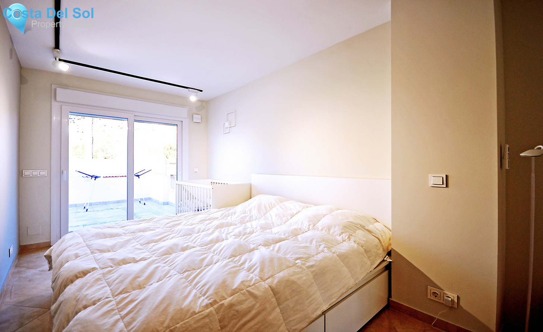 Townhouse in La Duquesa-696689